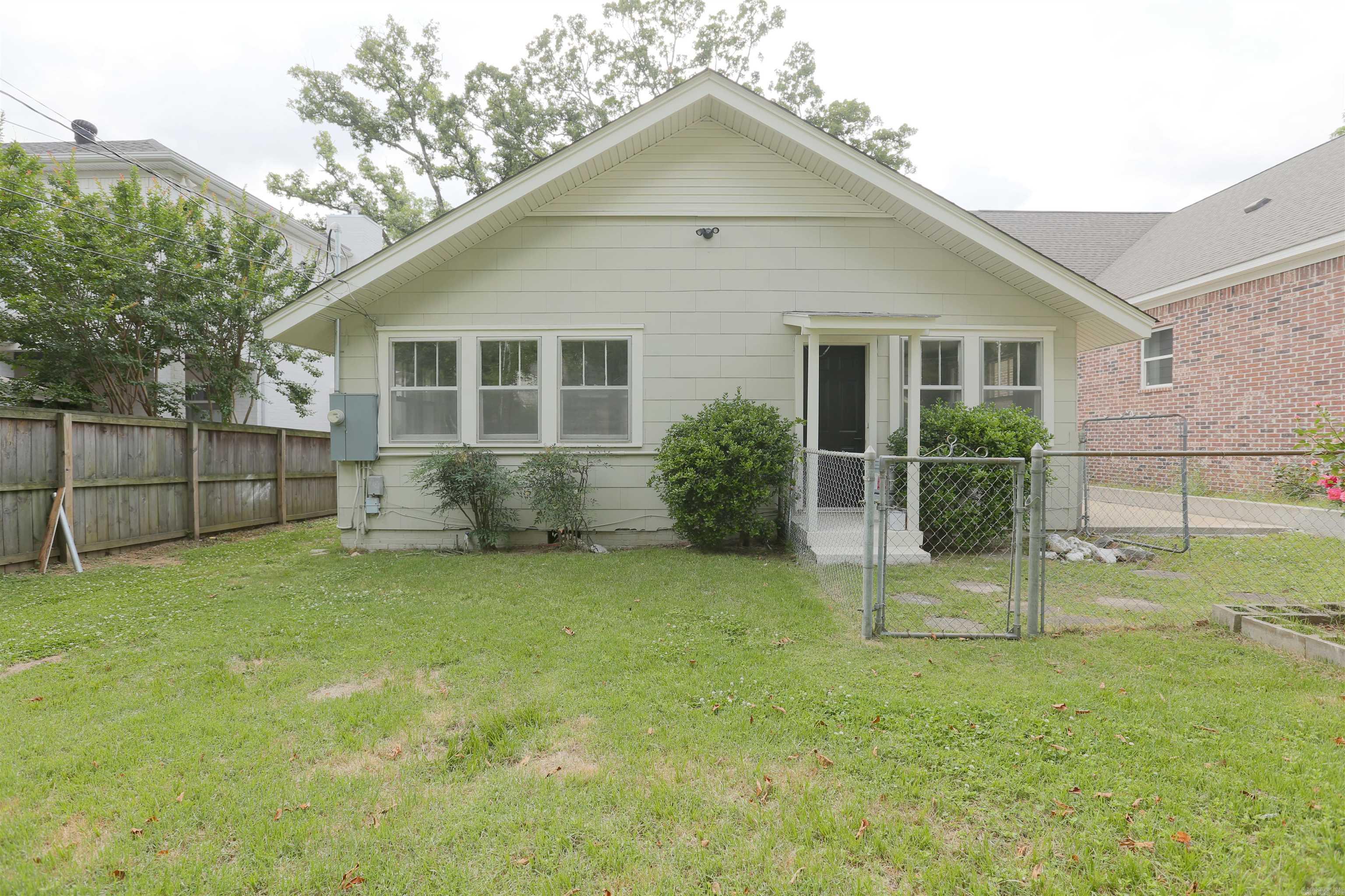 115 N Spruce Property Photo 28