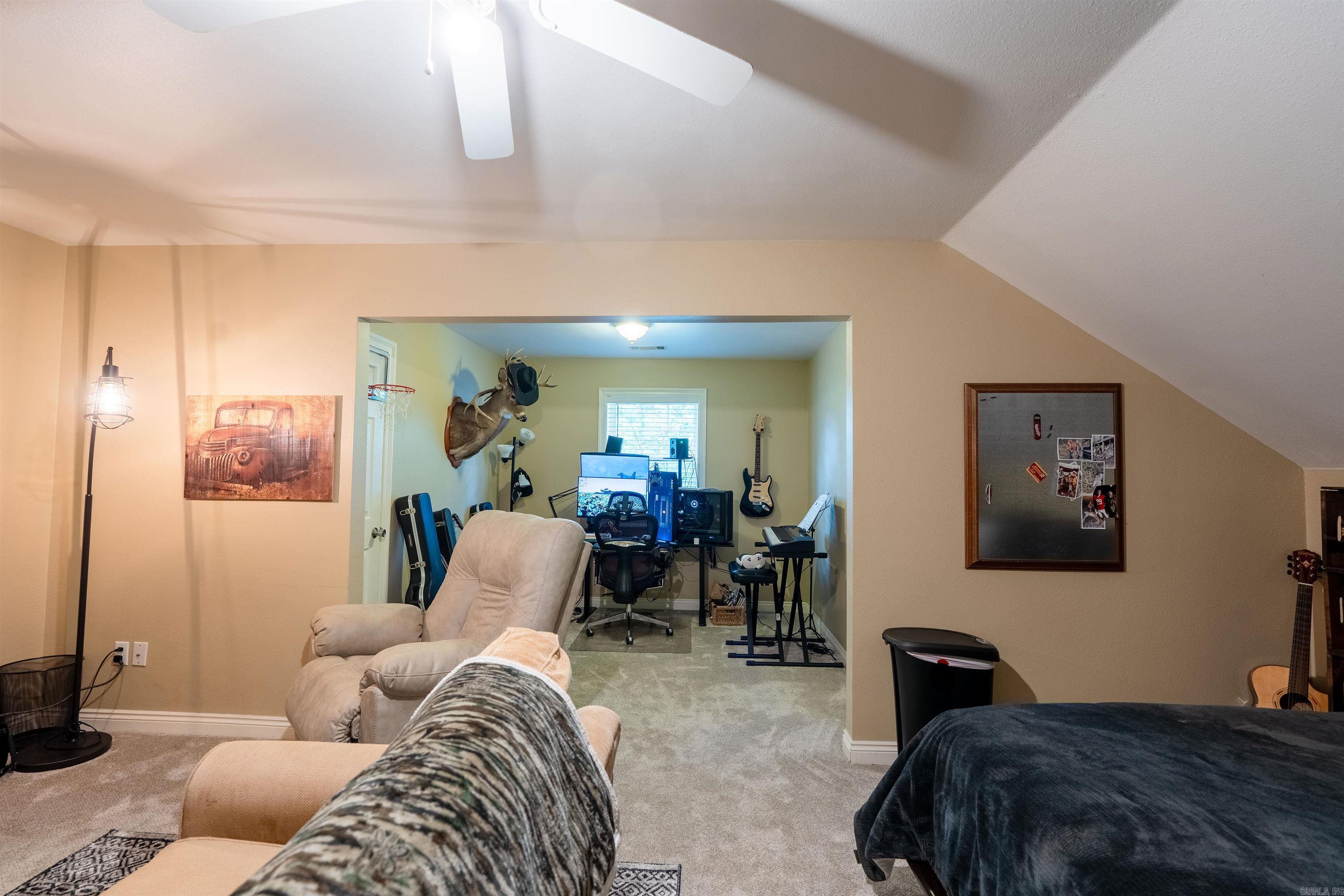 100 Mark Lane Property Photo 23