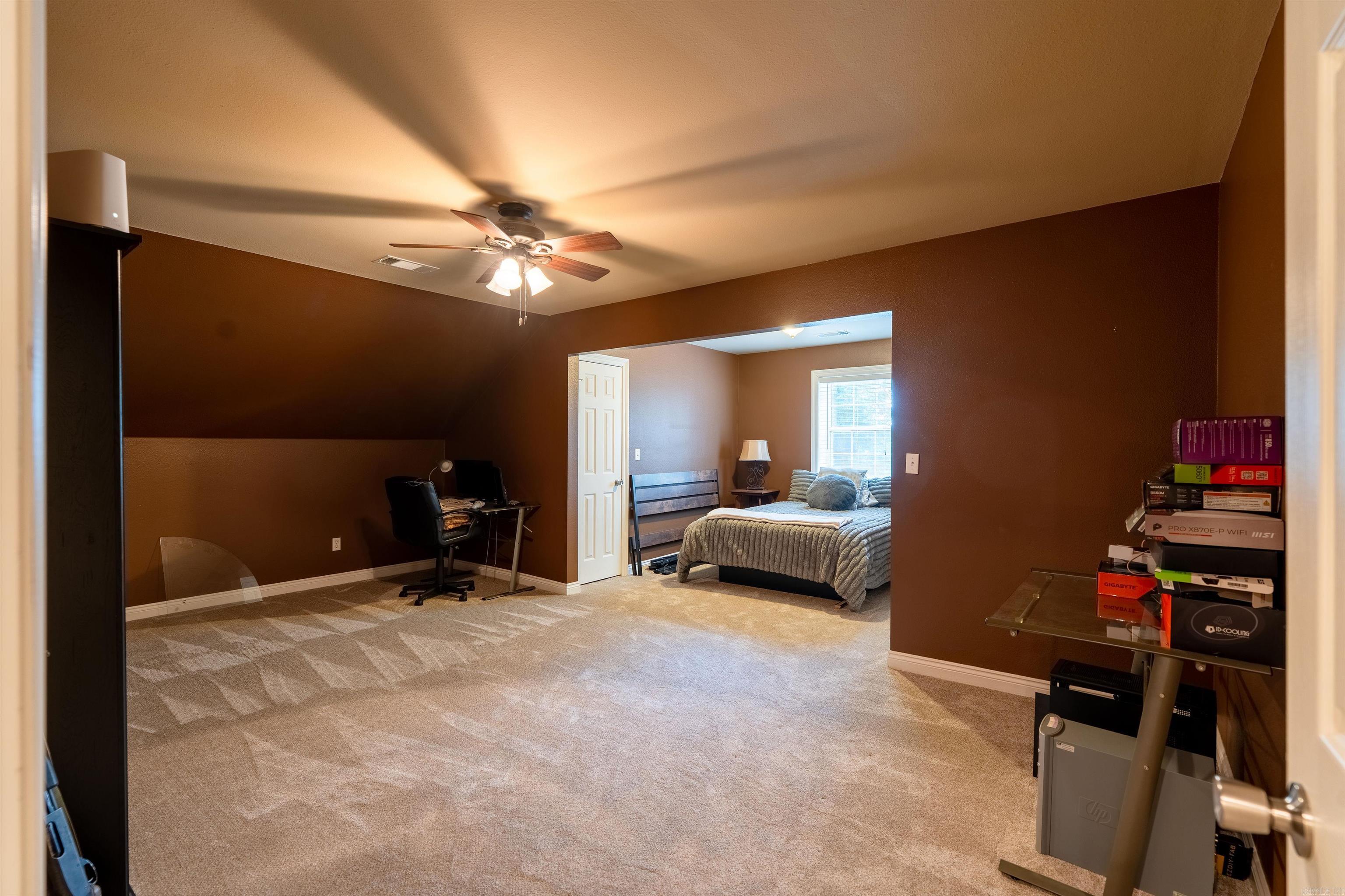 100 Mark Lane Property Photo 30