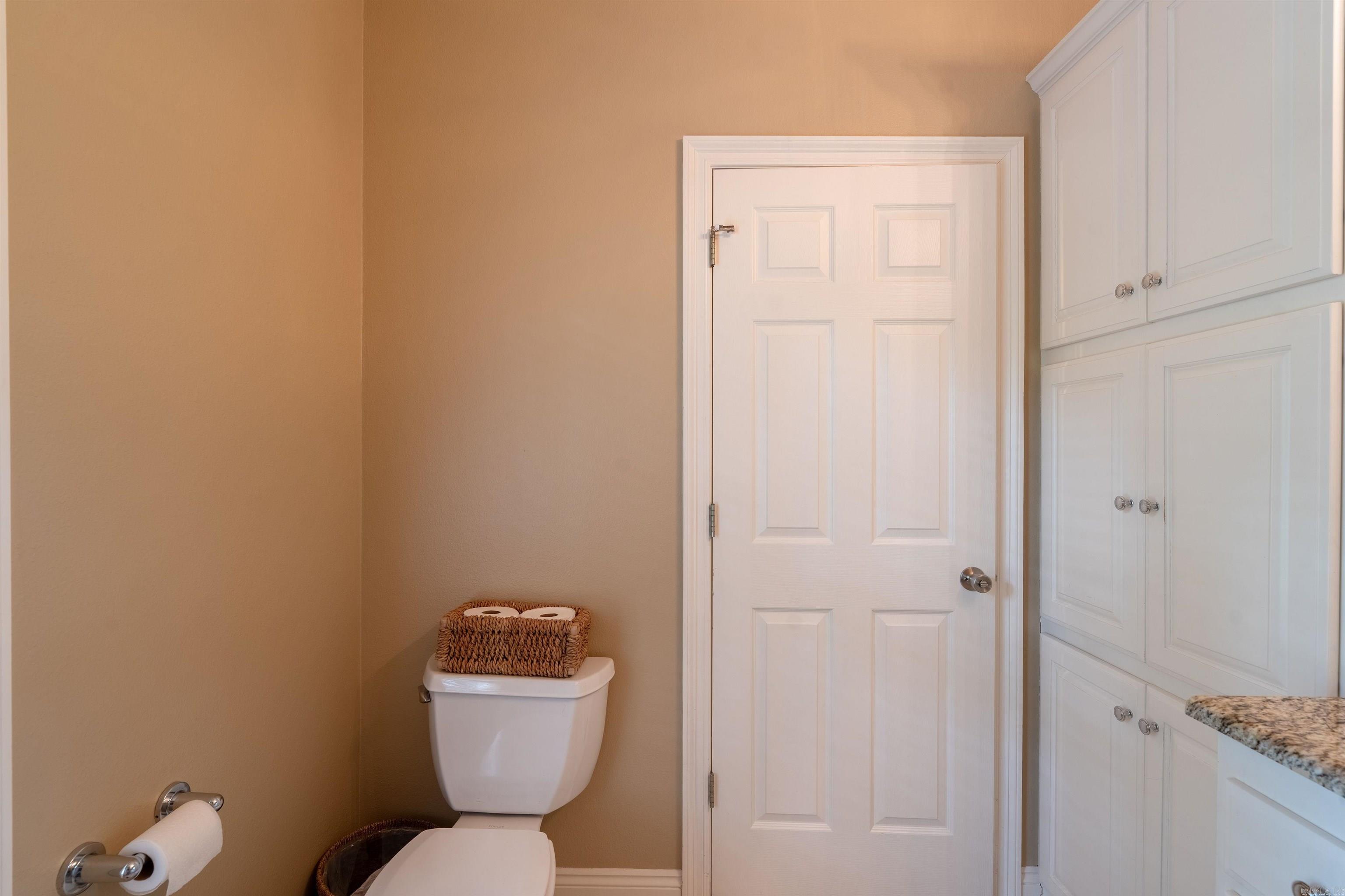 100 Mark Lane Property Photo 38