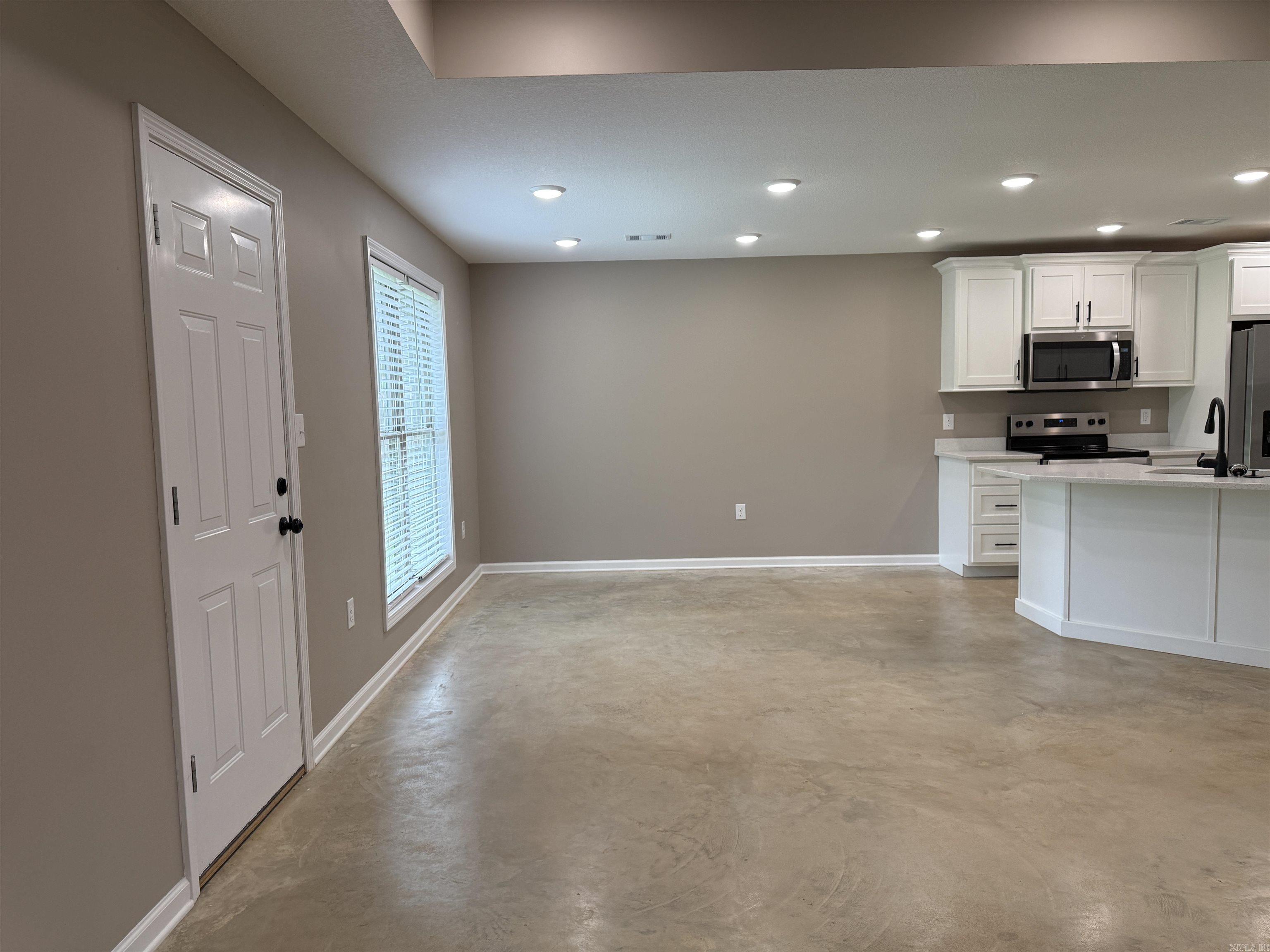 901 S 59th Street Property Photo 6