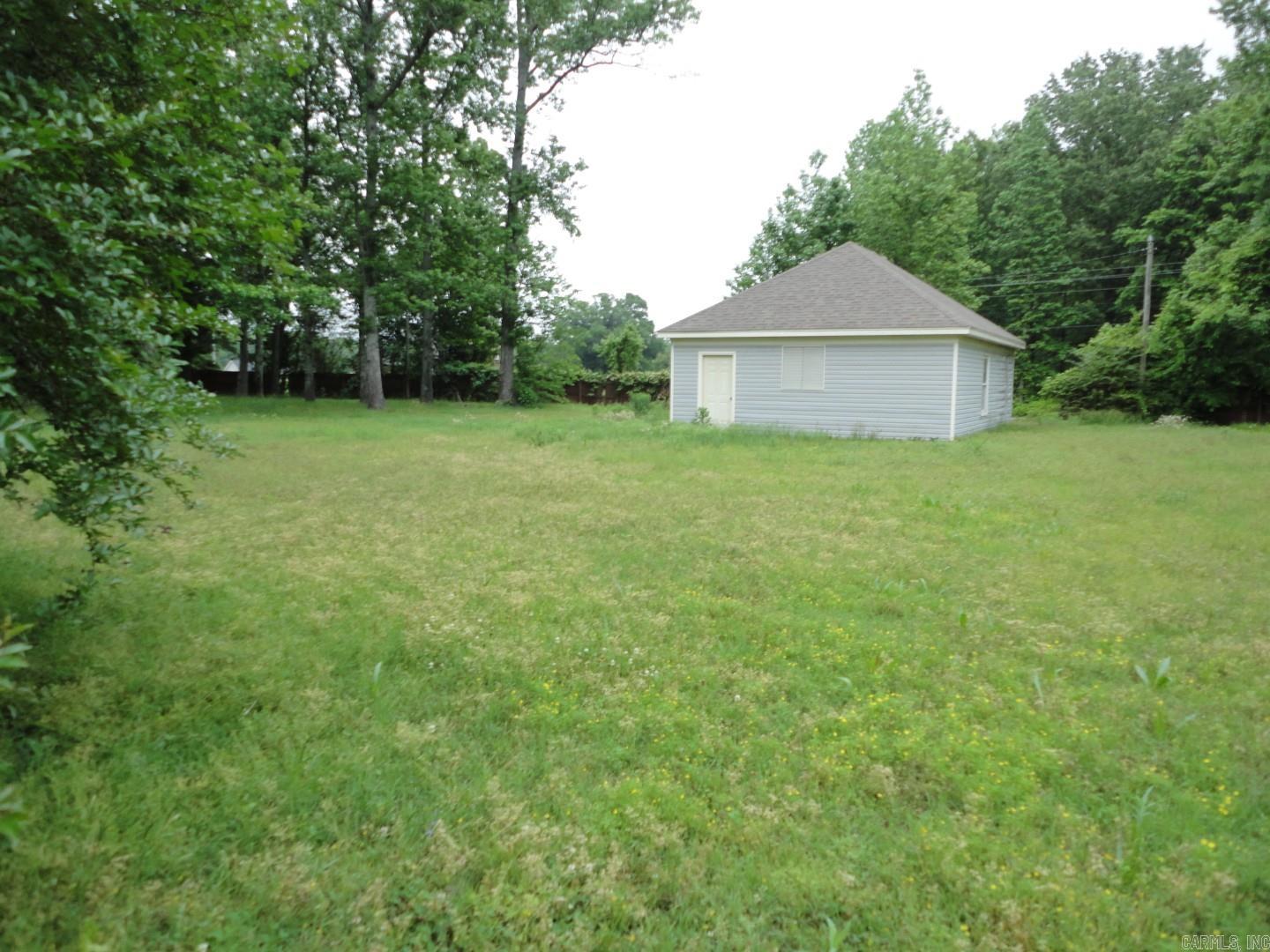 2 Shady Grove Lane Property Photo 3