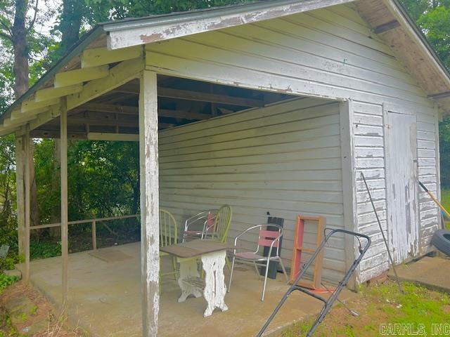 105 W Clinton St Property Photo 17
