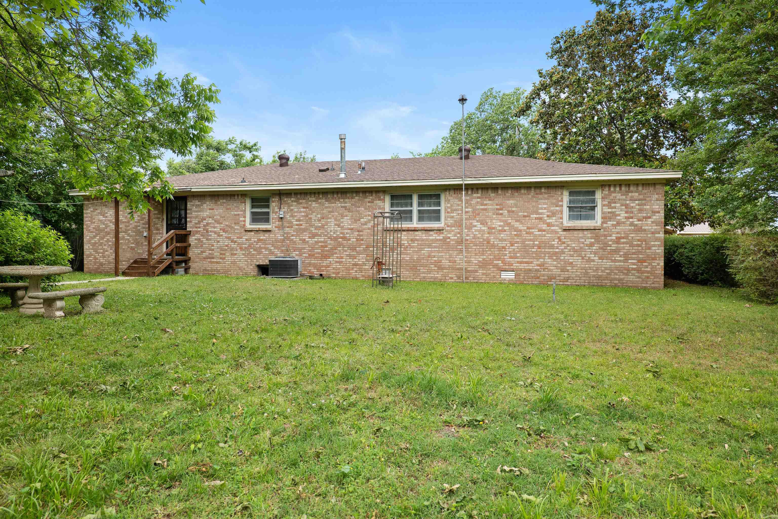 205 Central Ave Property Photo 26