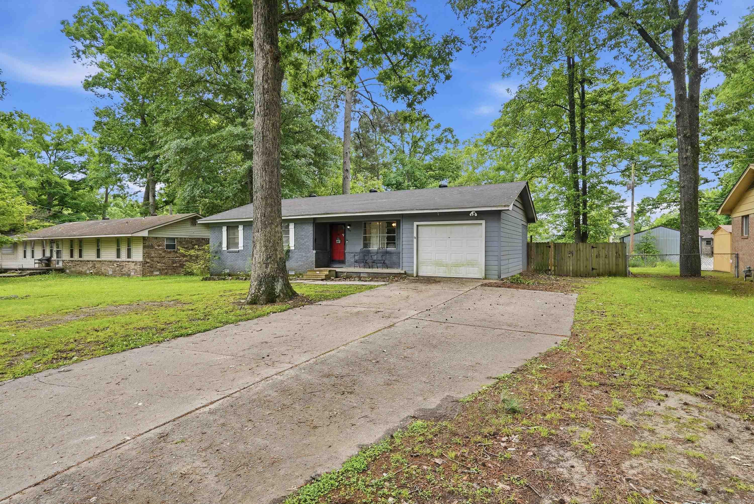 905 Stirrup Place Property Photo 27