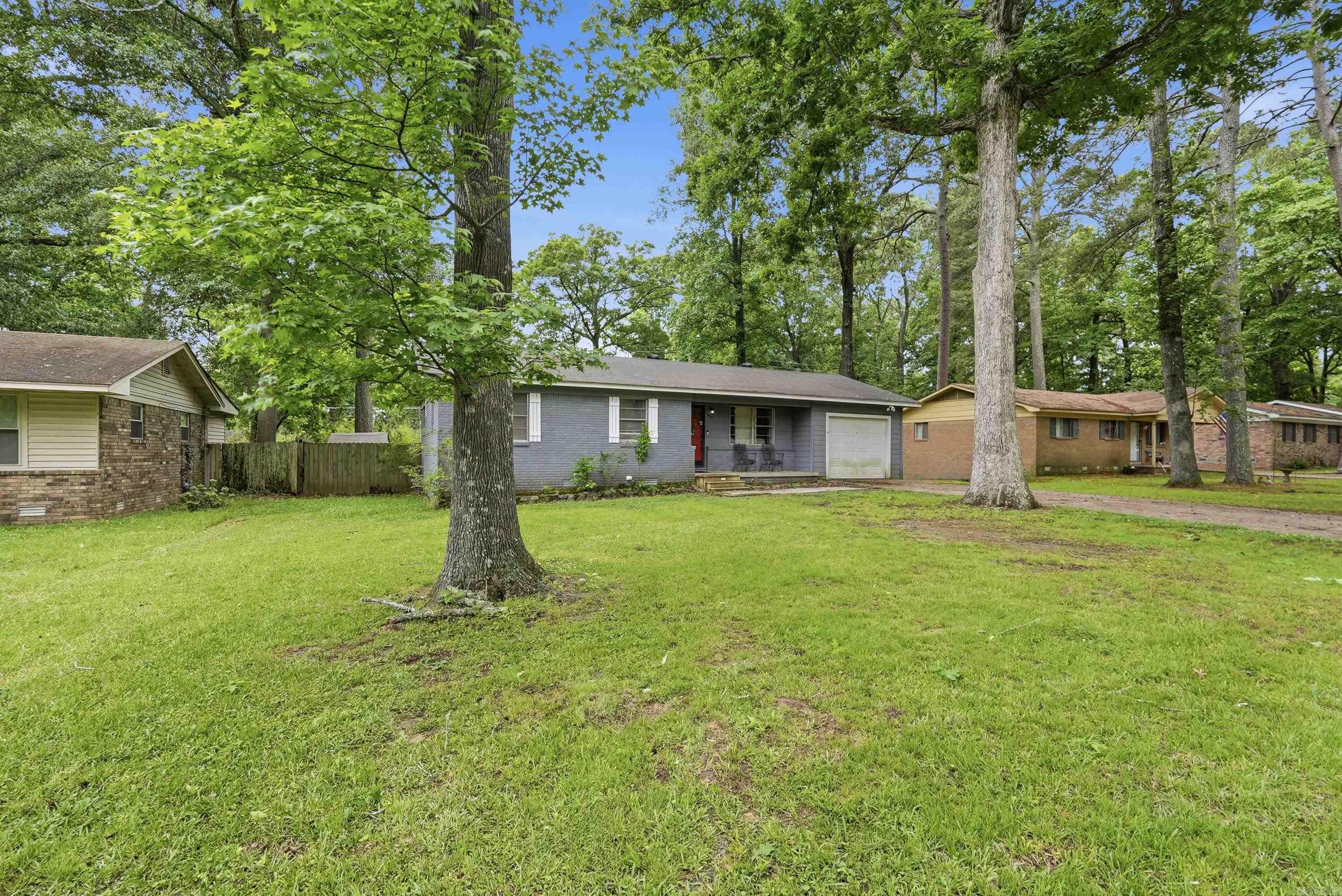 905 Stirrup Place Property Photo 28