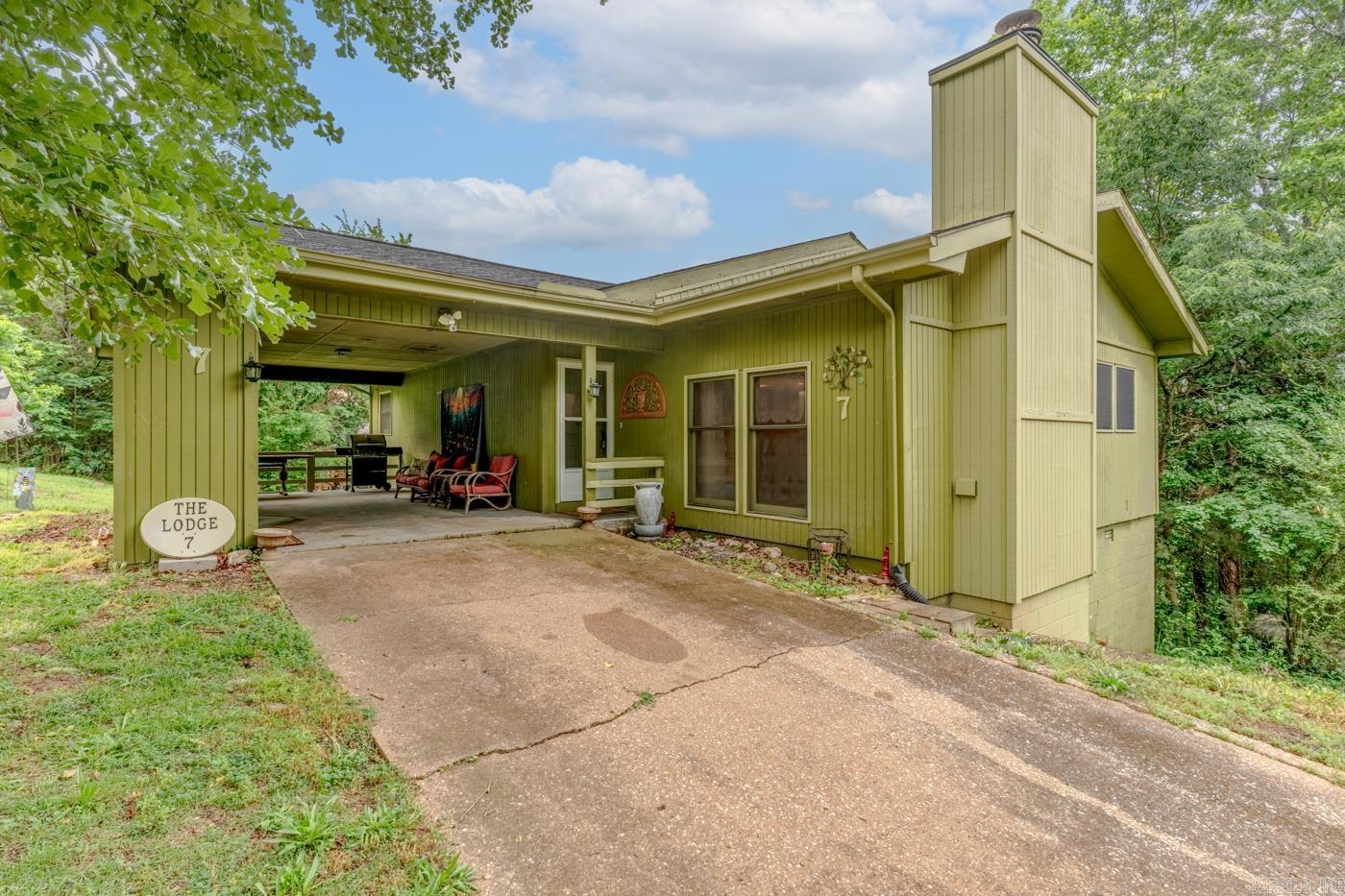 7 Cochise Road Property Photo 1