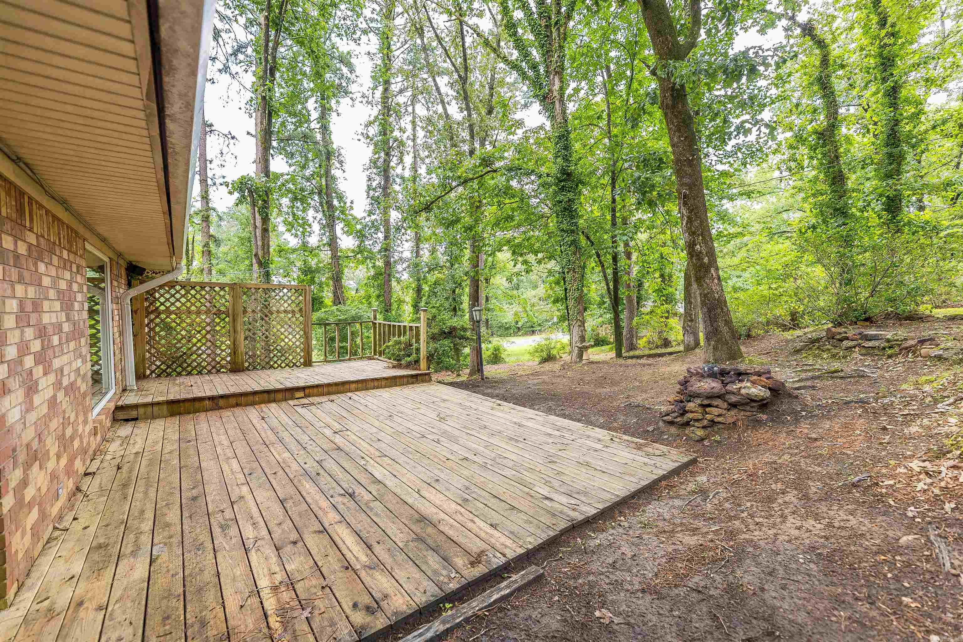 1030 Woodcrest Rd Property Photo 22