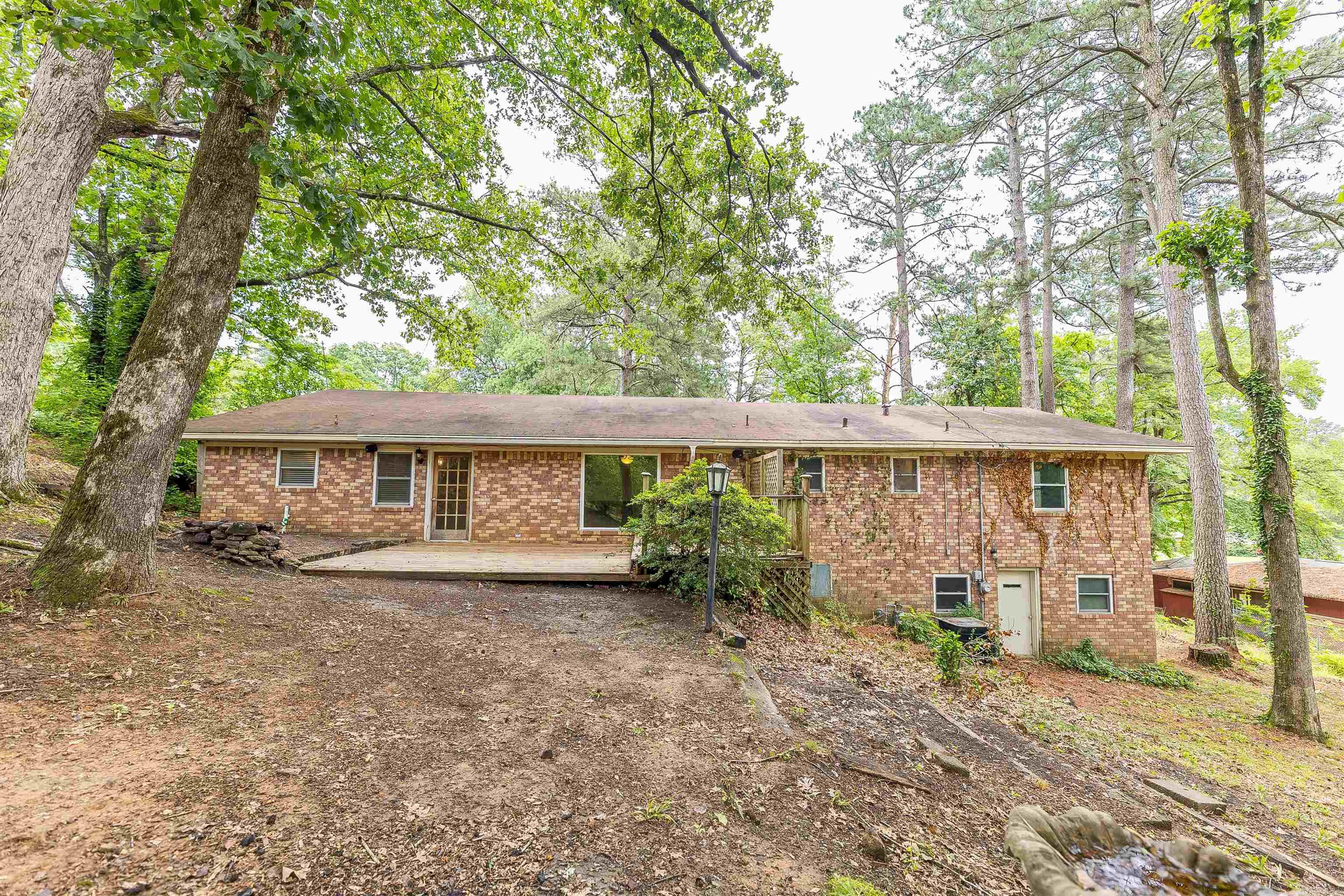 1030 Woodcrest Rd Property Photo 23