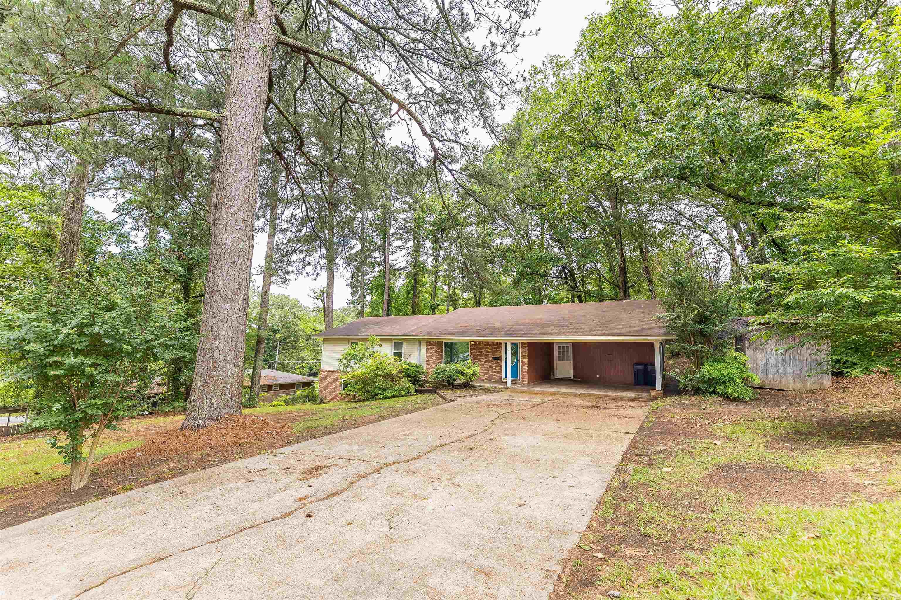 1030 Woodcrest Rd Property Photo 27