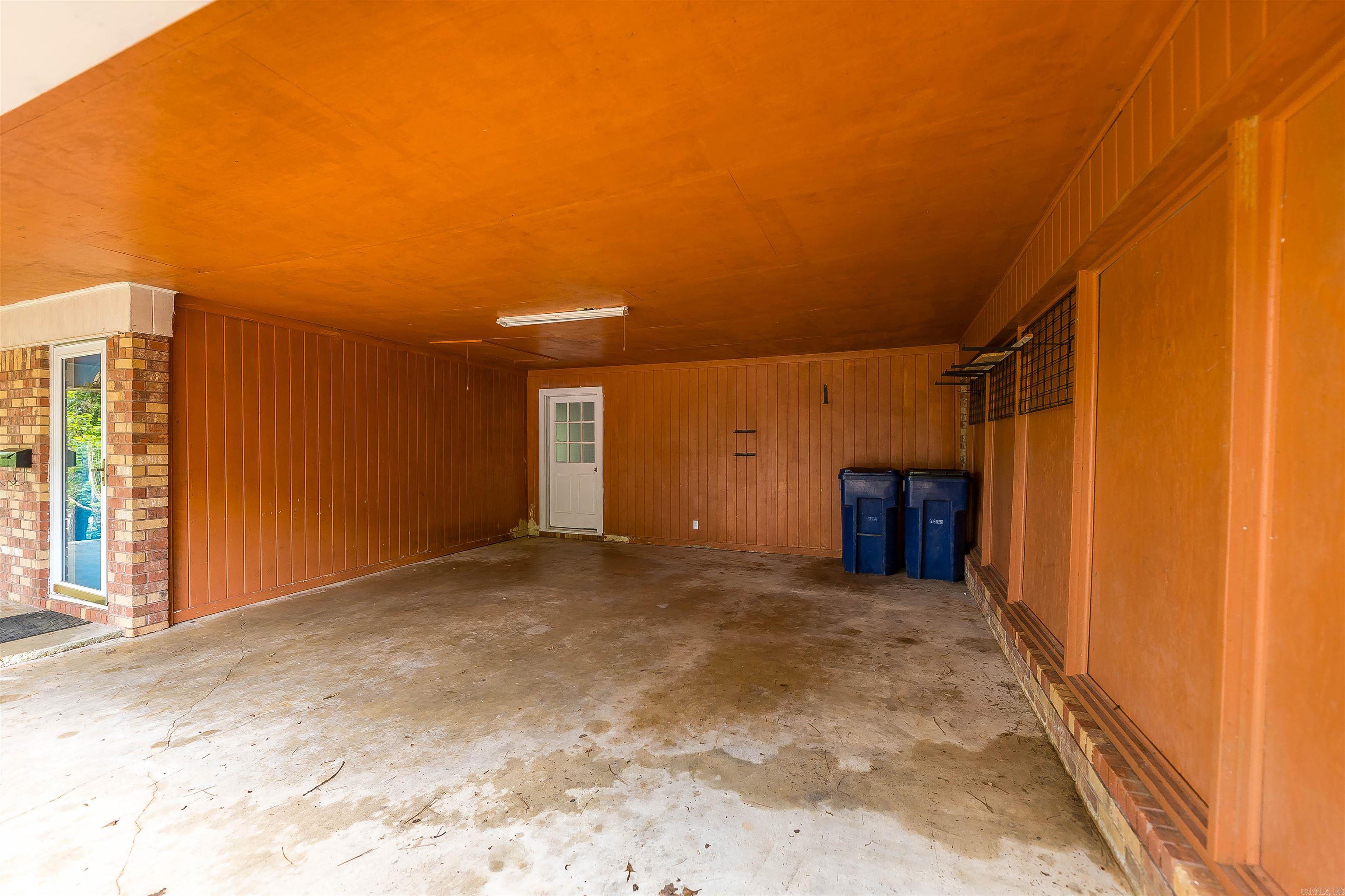 1030 Woodcrest Rd Property Photo 28