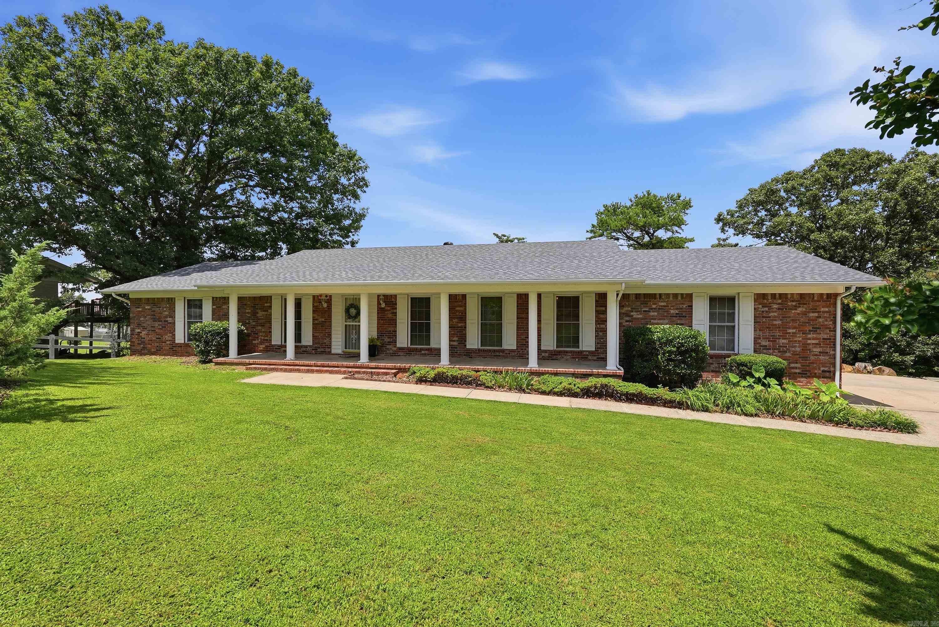 19 Ridgecrest Drive Property Photo 1