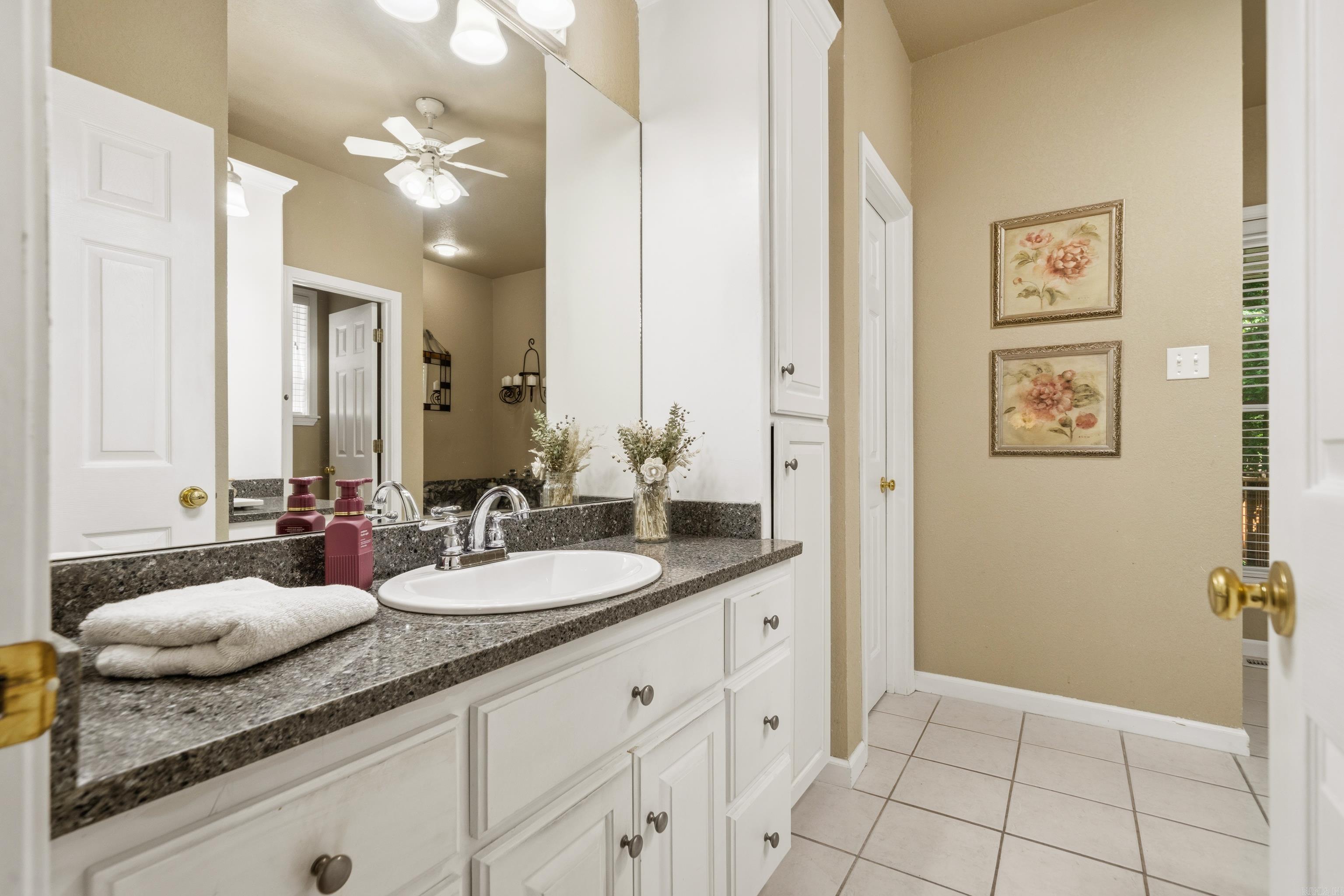 327 Longview Point Property Photo 24