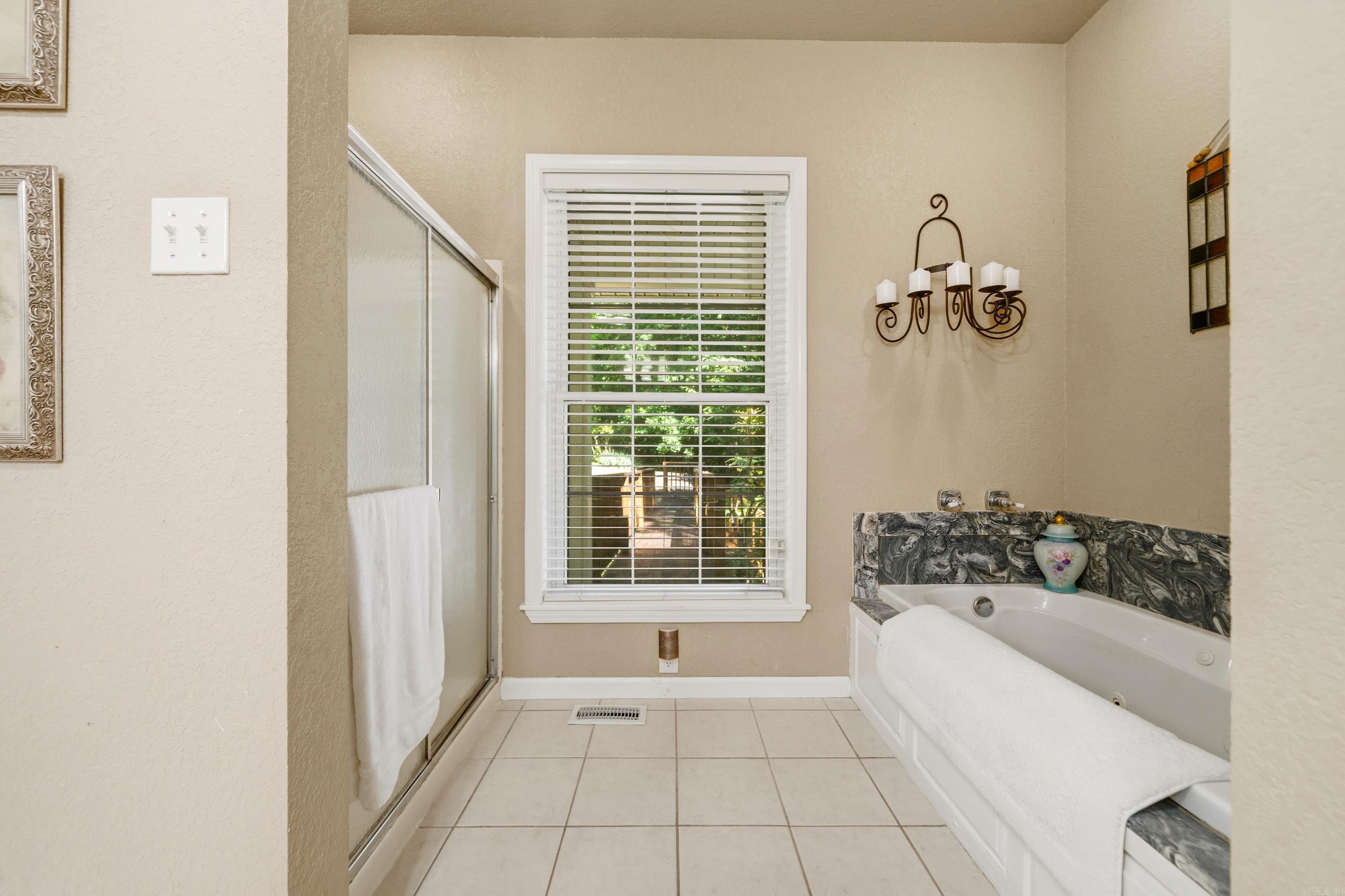 327 Longview Point Property Photo 25