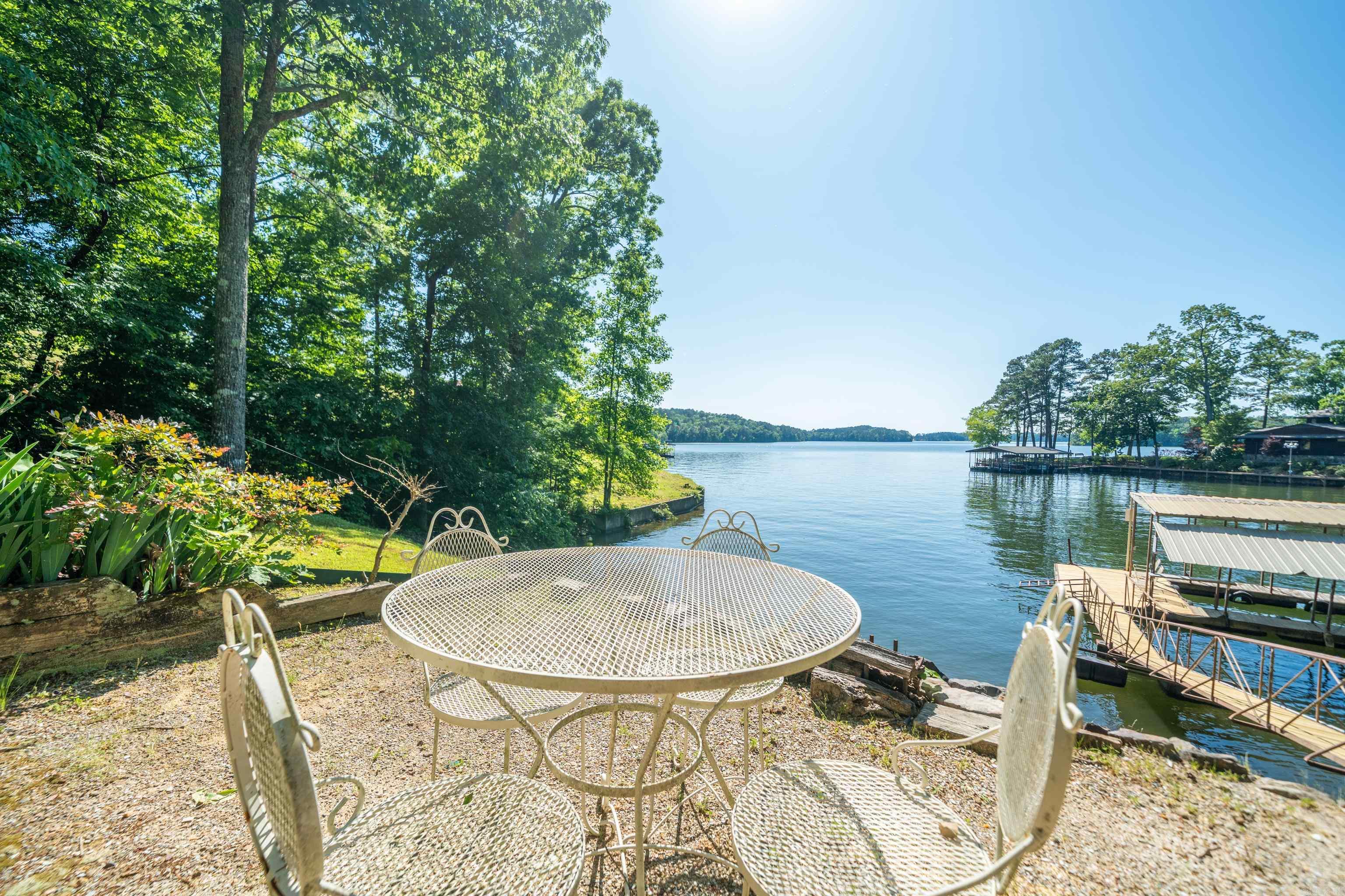 327 Longview Point Property Photo 45