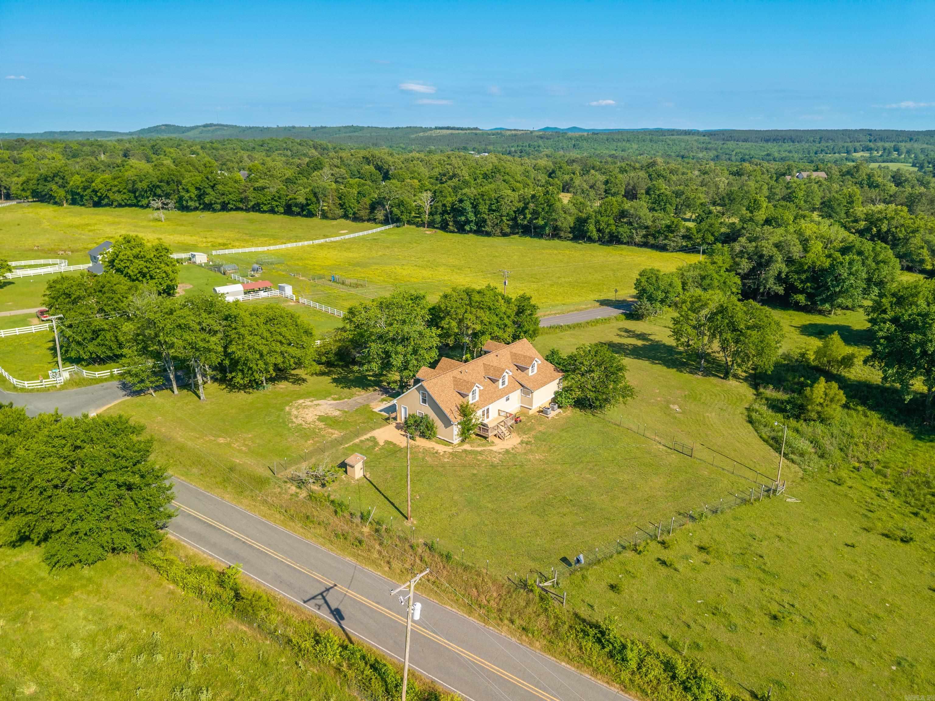118 Pearcy Road Property Photo 4