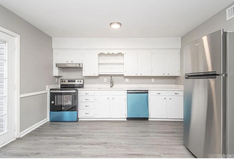 1820 Sanford Drive, Unit 4 Property Photo 8
