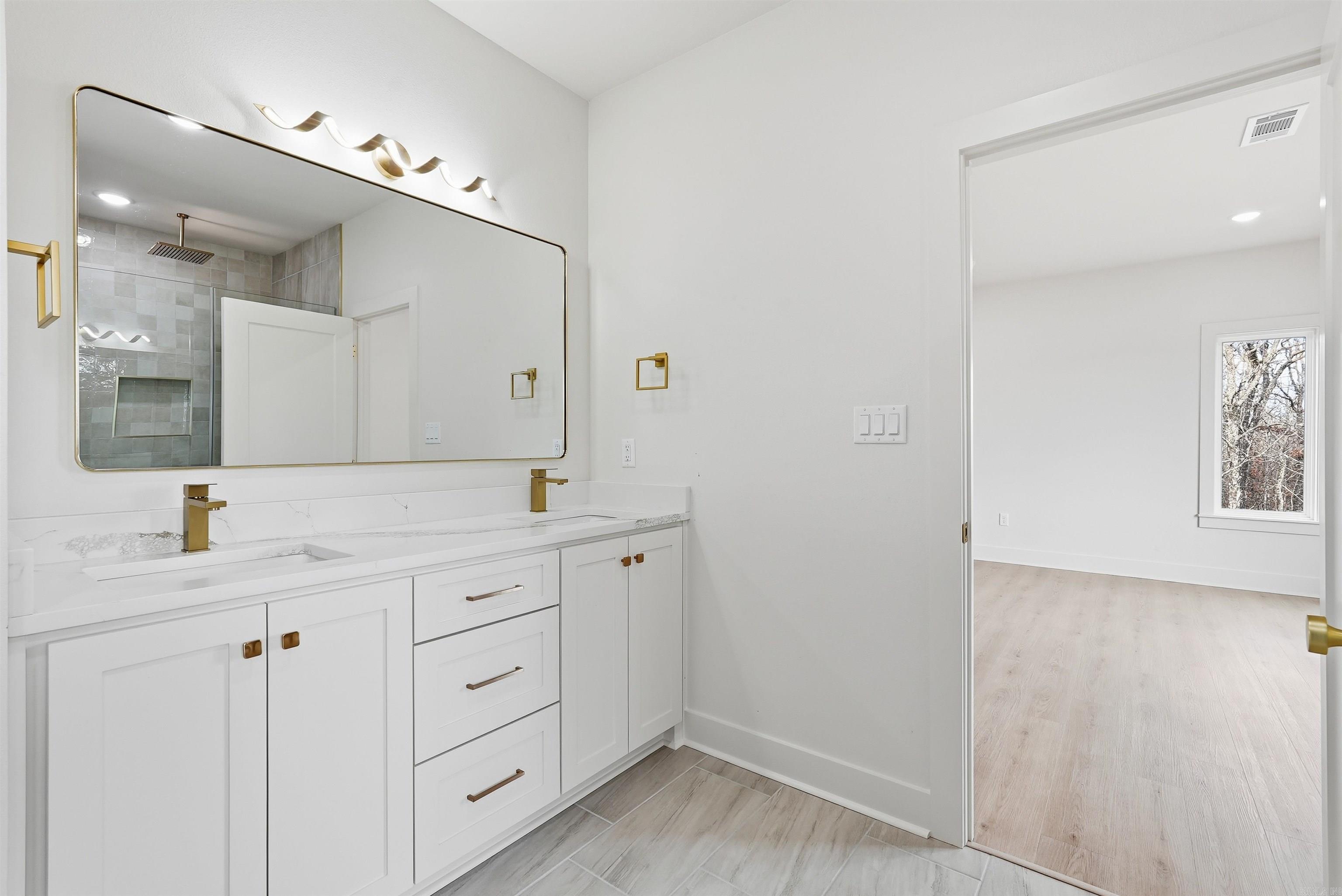 982 Fern Ridge Rd Property Photo 31