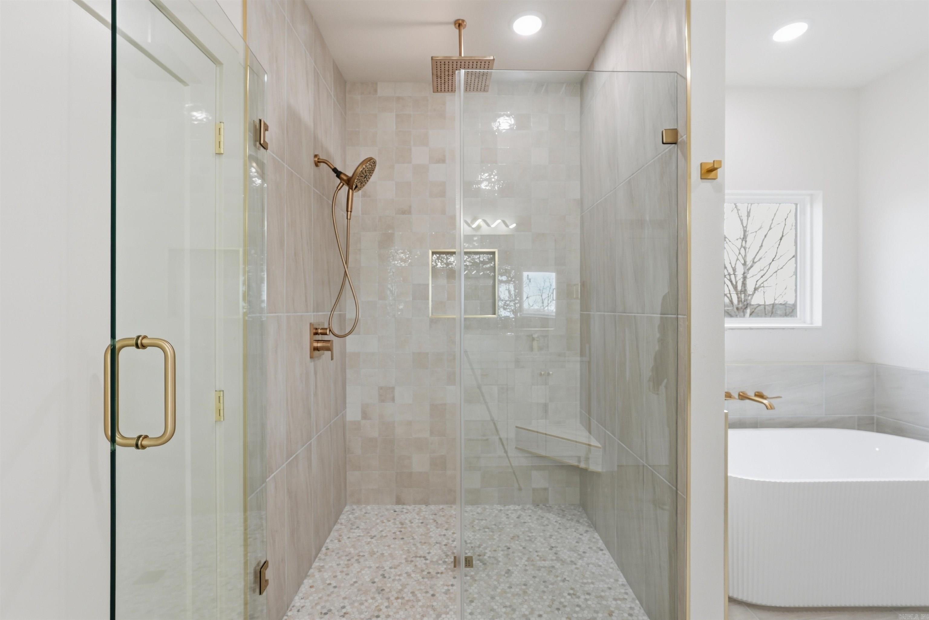982 Fern Ridge Rd Property Photo 32