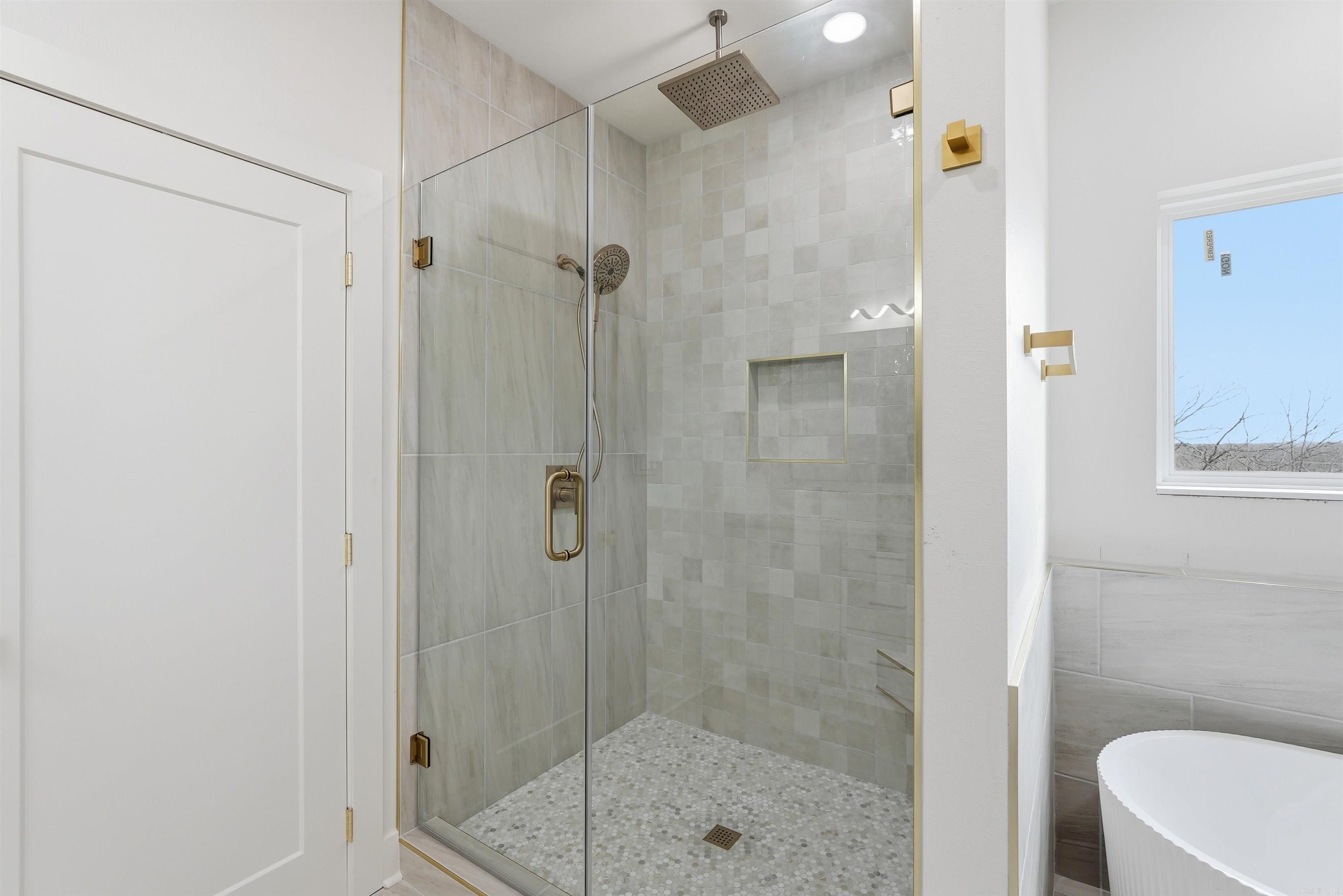 982 Fern Ridge Rd Property Photo 33