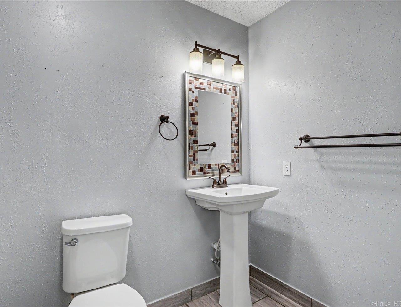 27 Murcia Way Property Photo 32