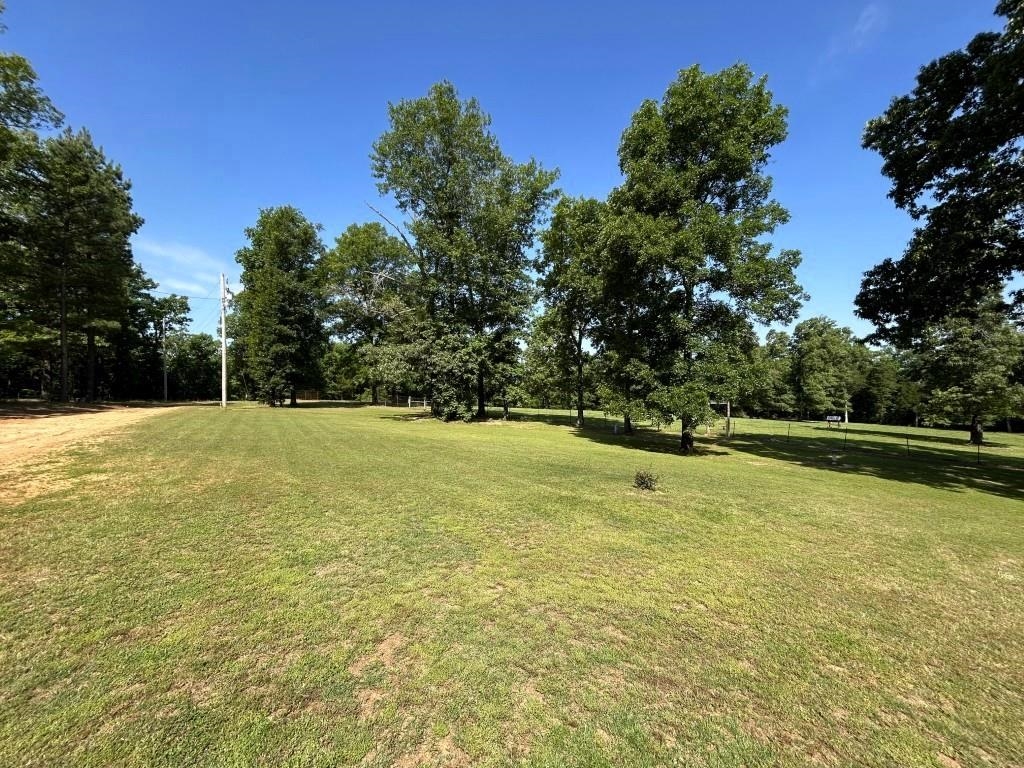 2731 Holmes Road Property Photo 7