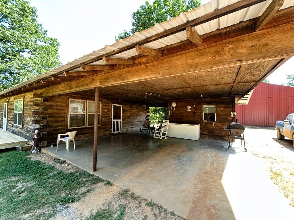 2731 Holmes Road Property Photo 8