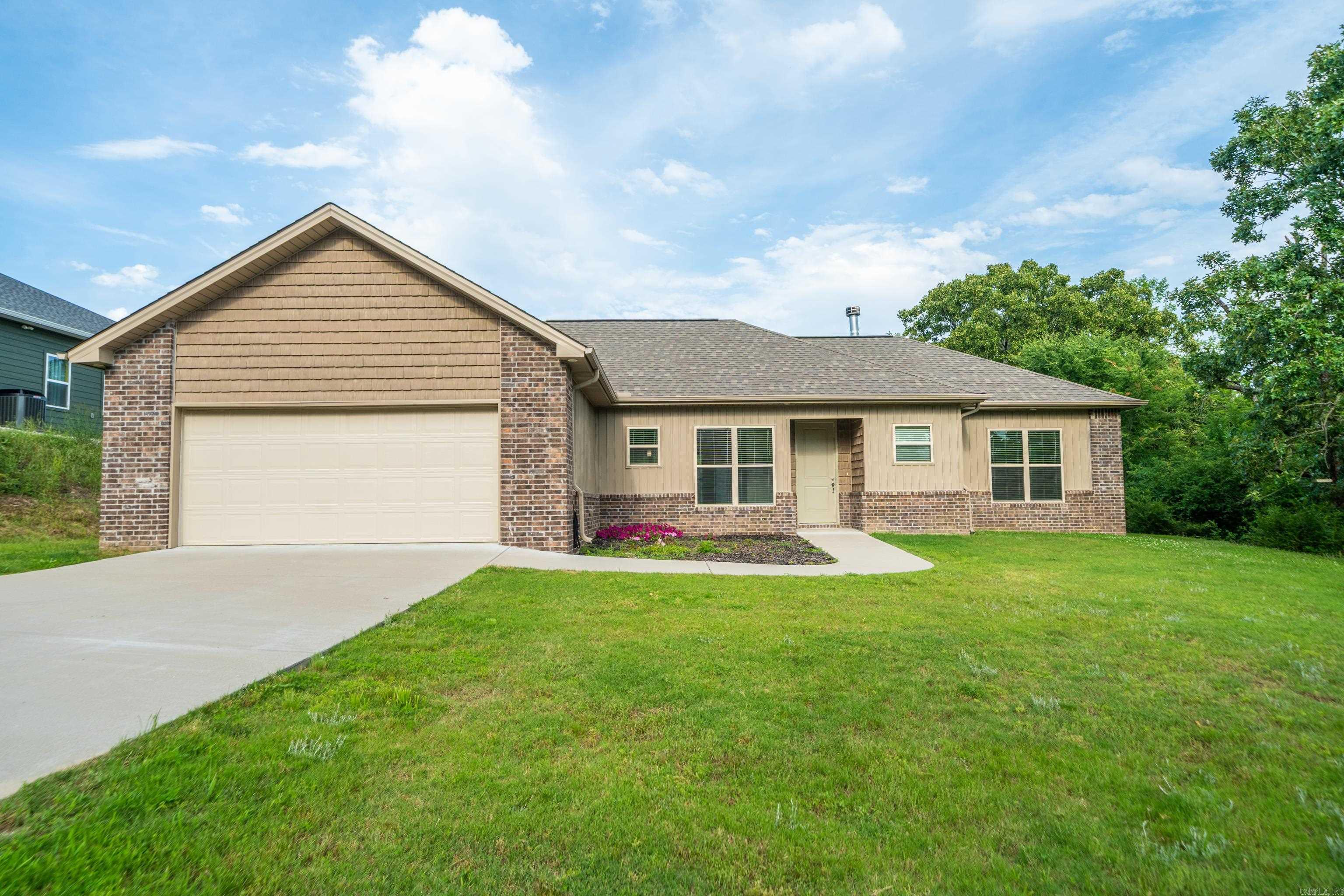 431 Shady Hills Property Photo 1
