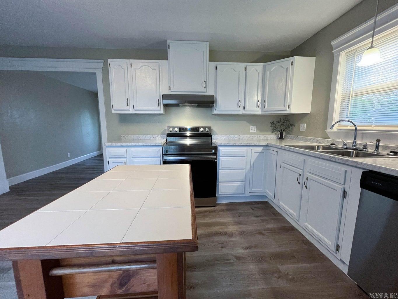 109 Manilla Street Property Photo 10