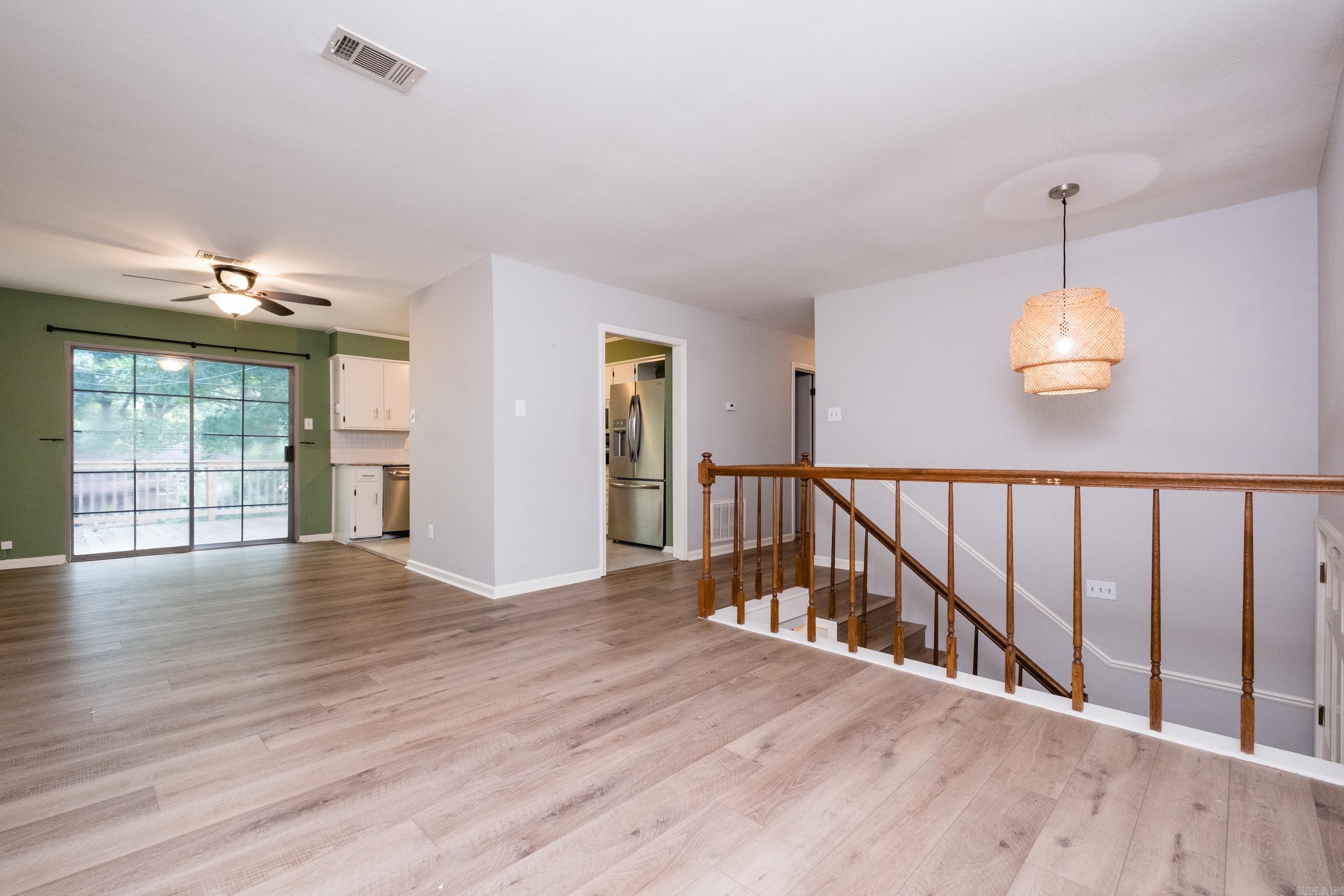 10 Cherrywood Ct Property Photo 7