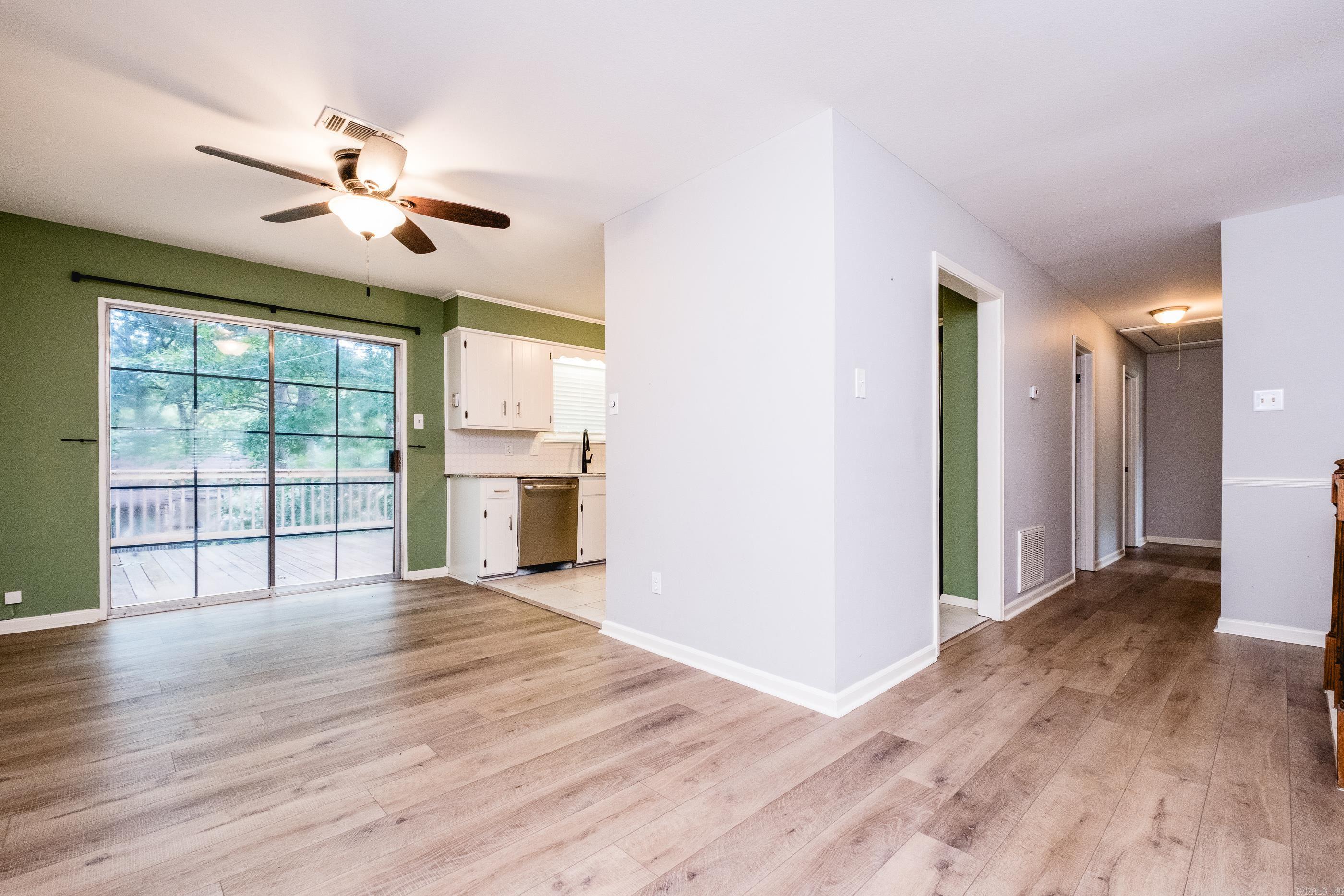 10 Cherrywood Ct Property Photo 9