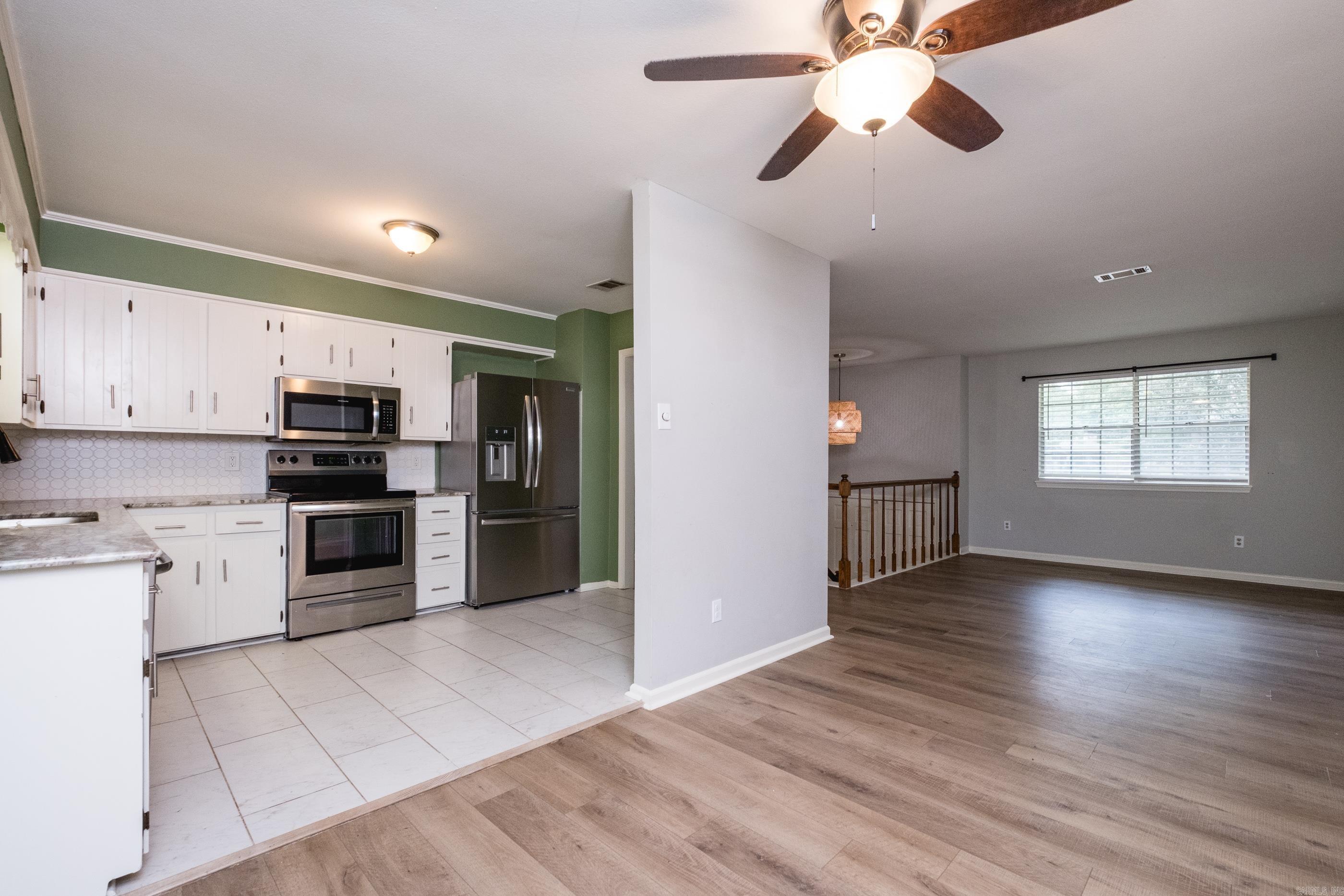 10 Cherrywood Ct Property Photo 11