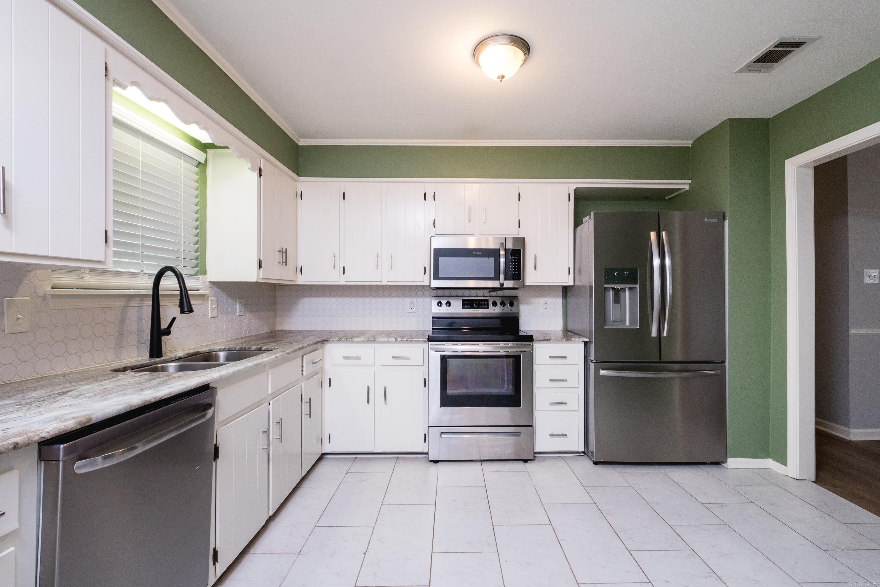10 Cherrywood Ct Property Photo 12