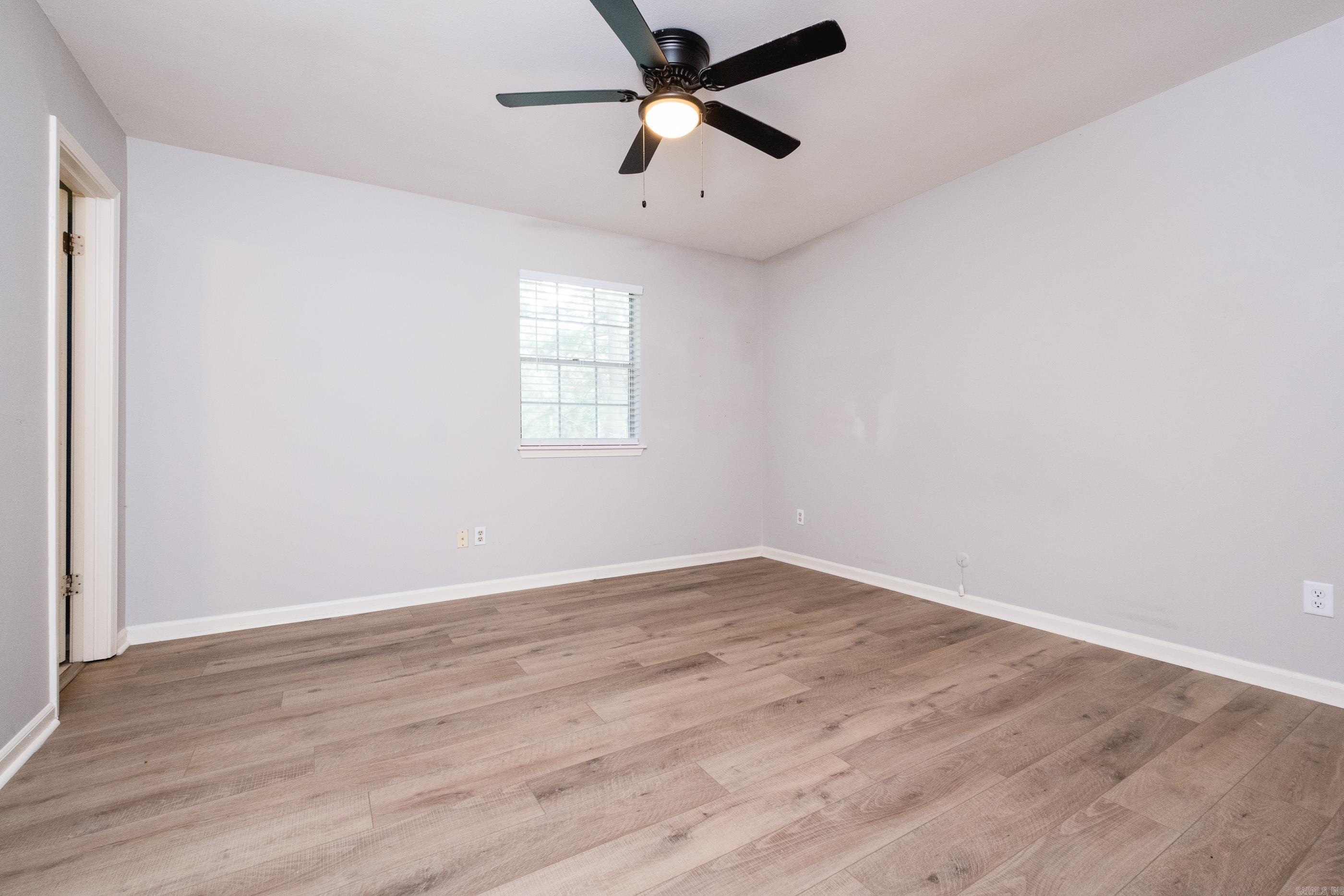 10 Cherrywood Ct Property Photo 21