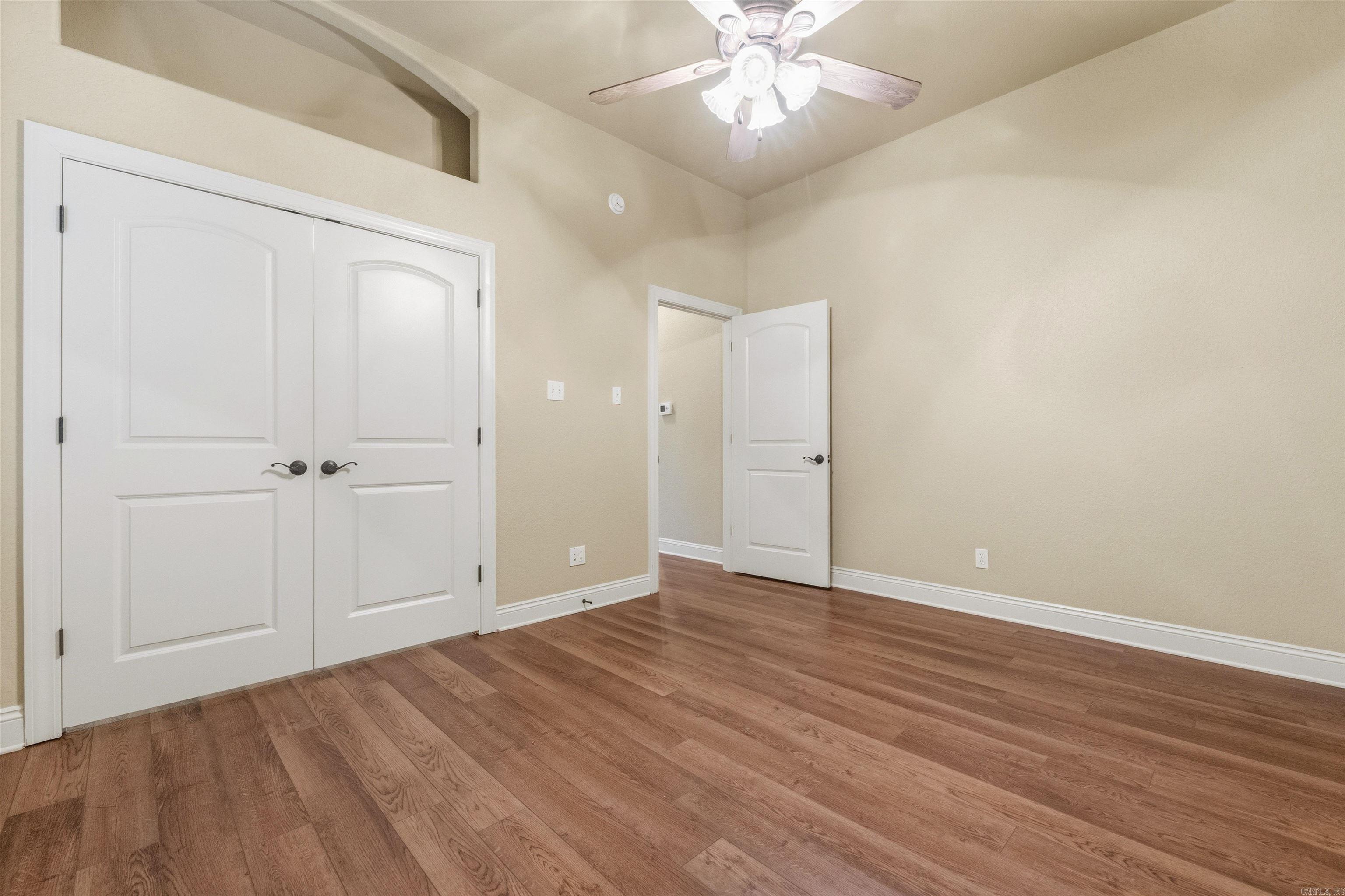305 Edgewood Dr Property Photo 24