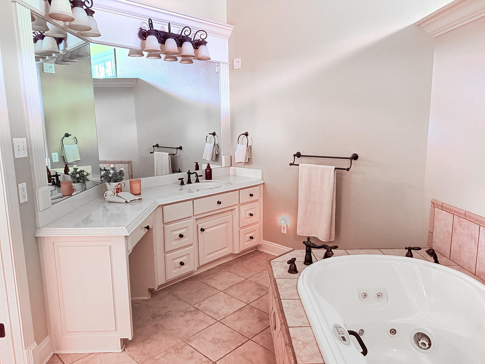 305 Edgewood Dr Property Photo 46