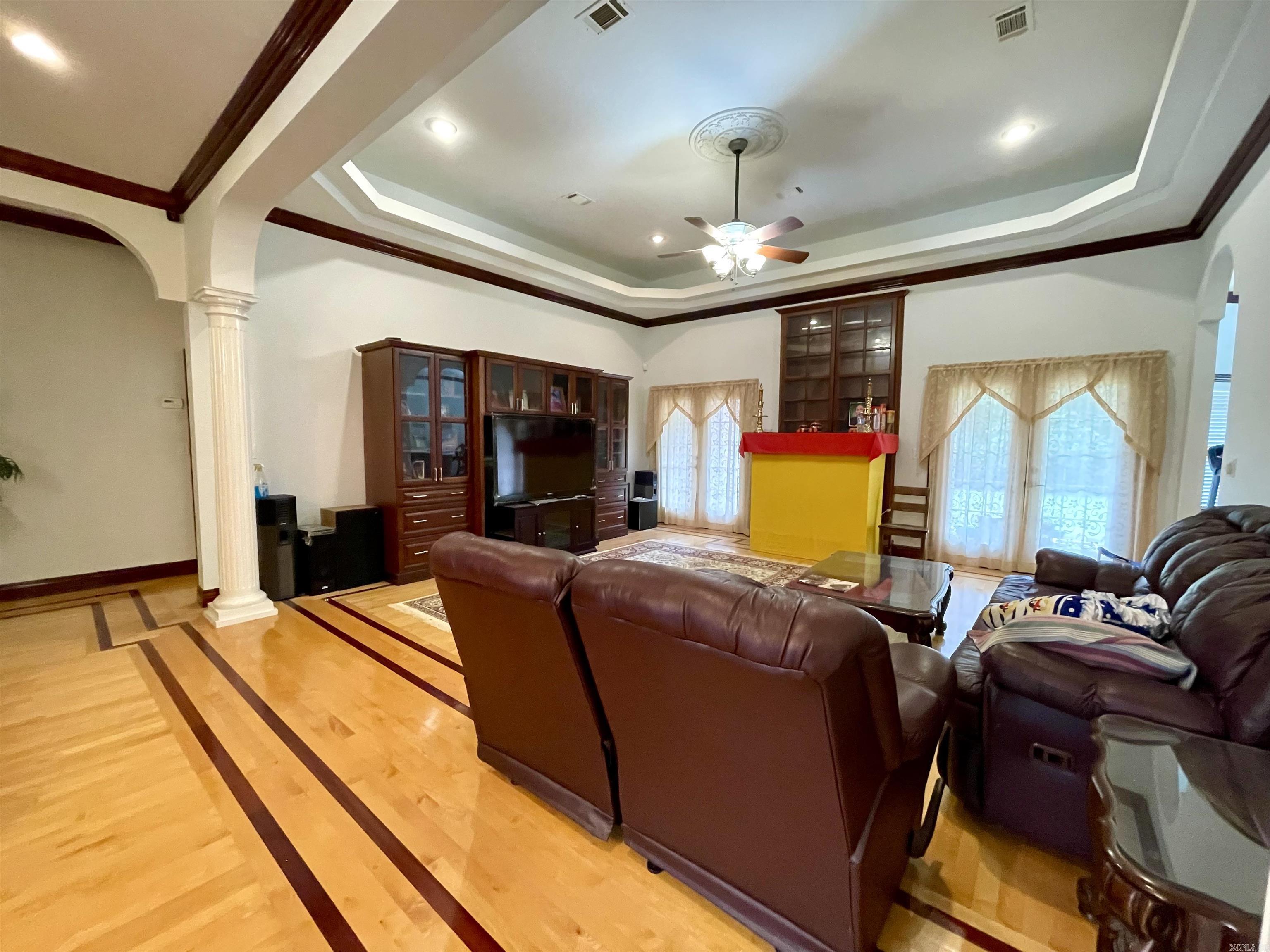 1013 Brownstone Drive Property Photo 9