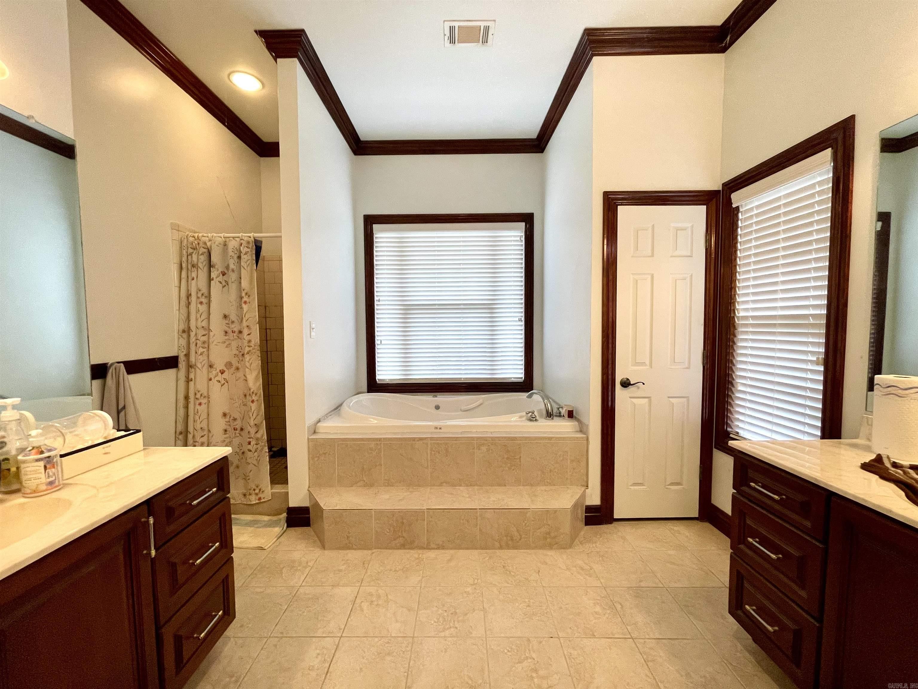 1013 Brownstone Drive Property Photo 17