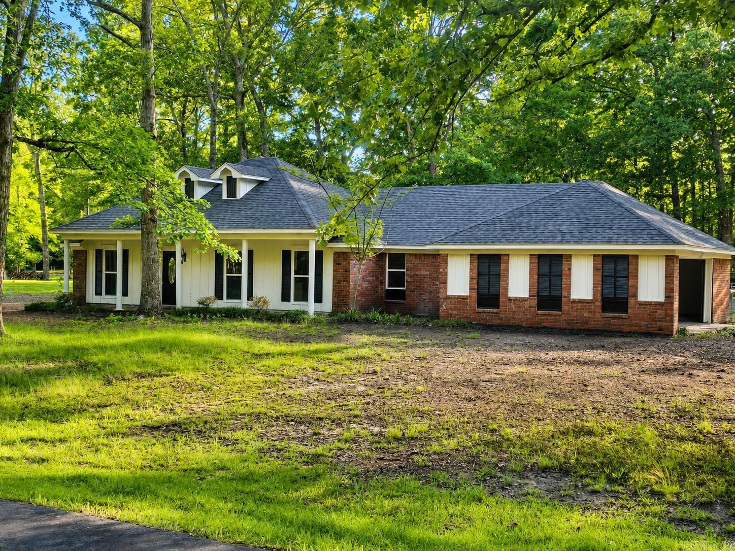 7500 Dolphin Drive Property Photo 2