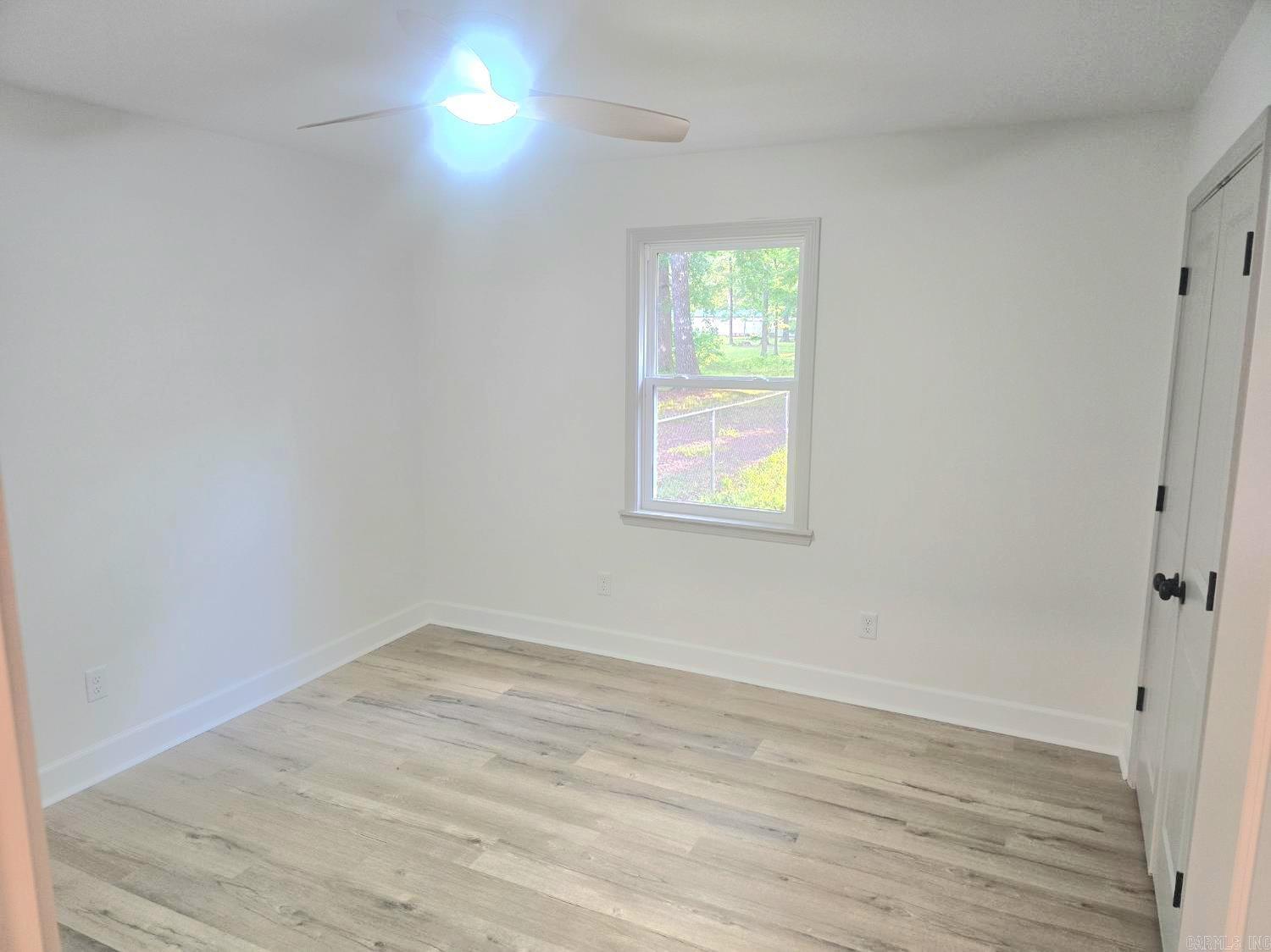 7500 Dolphin Drive Property Photo 15