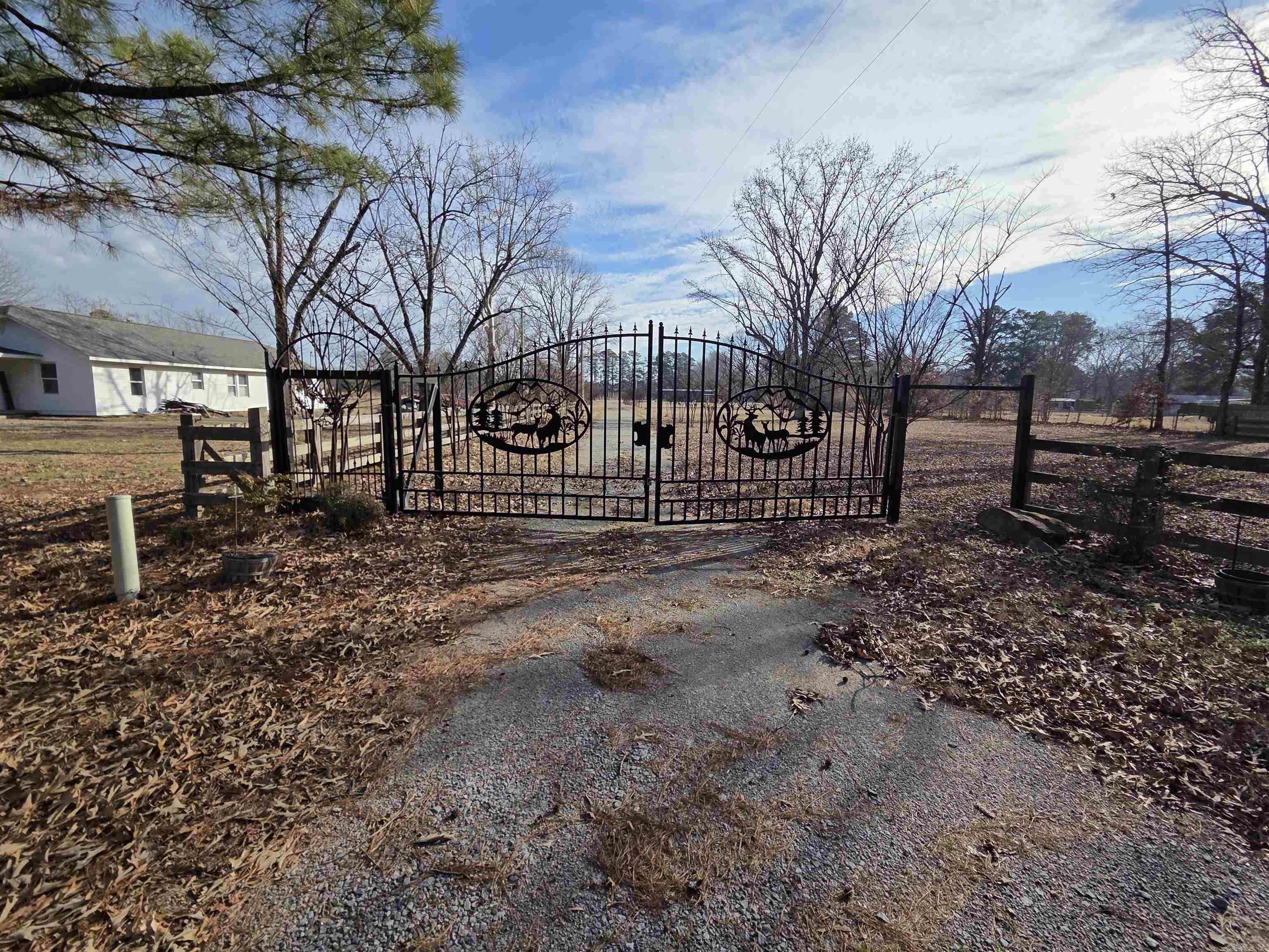 4205 Ryburn Rd Property Photo 2