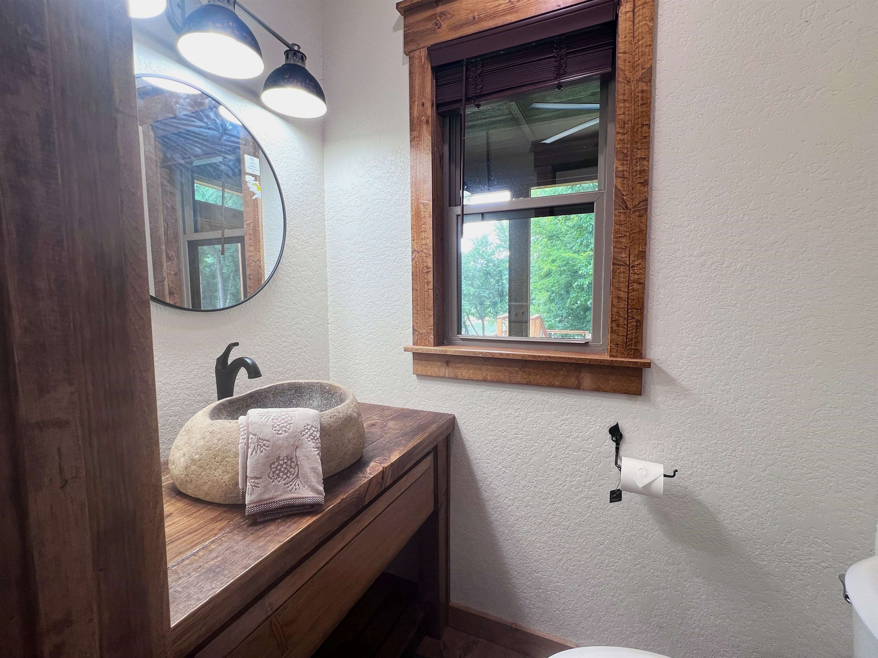 2 N Riverview Lane Property Photo 14