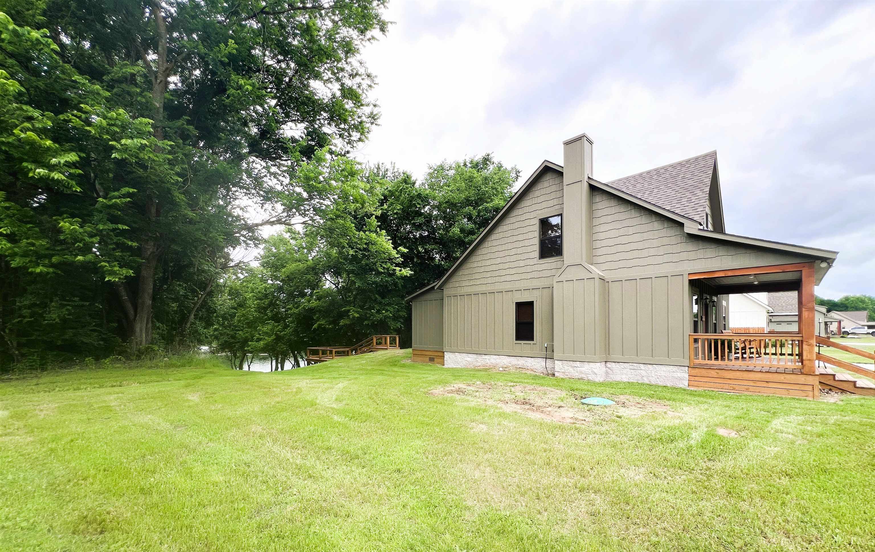 2 N Riverview Lane Property Photo 24