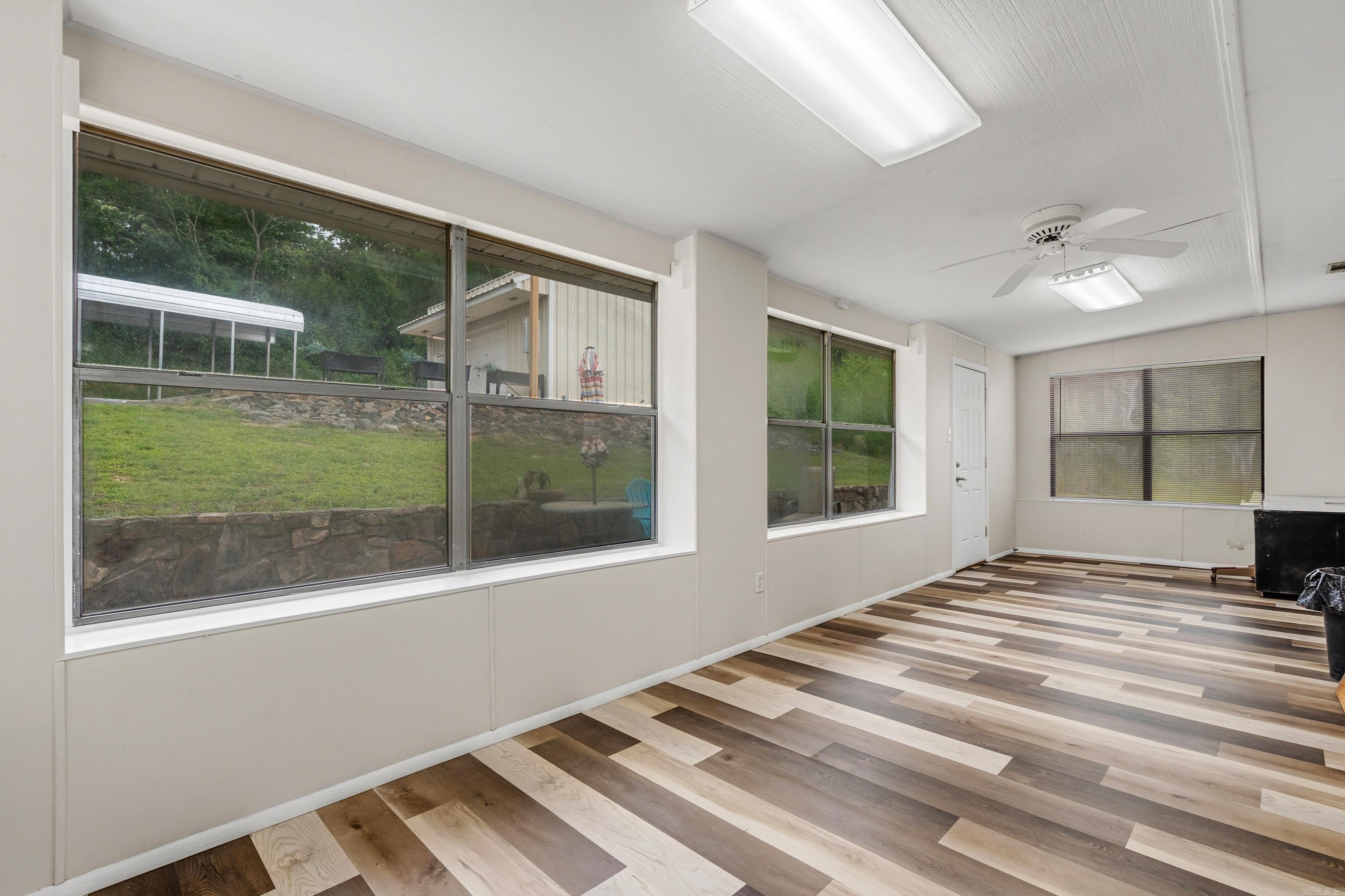 140 Amity Rd Road Property Photo 20