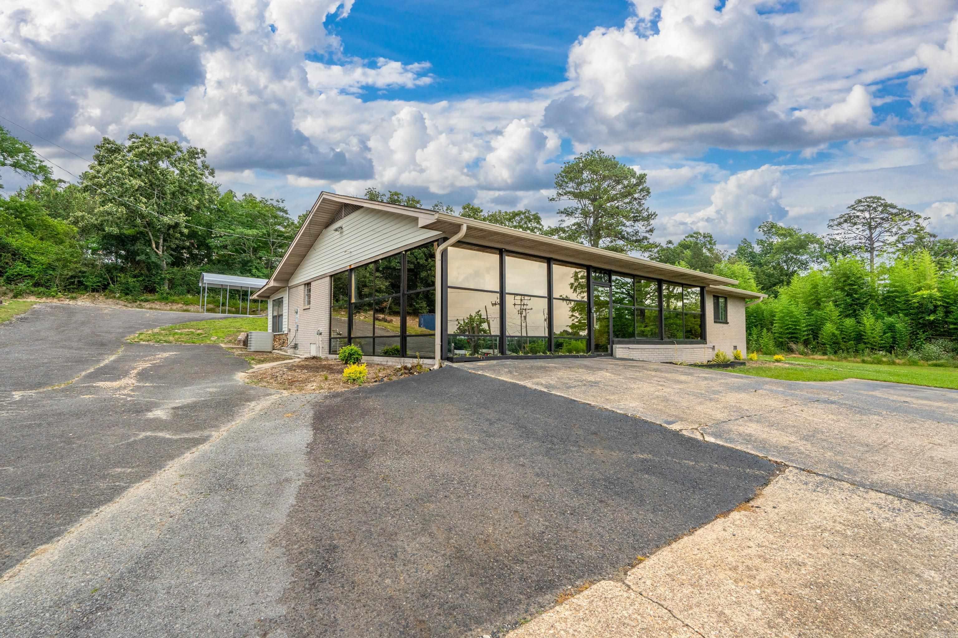 140 Amity Rd Road Property Photo 40