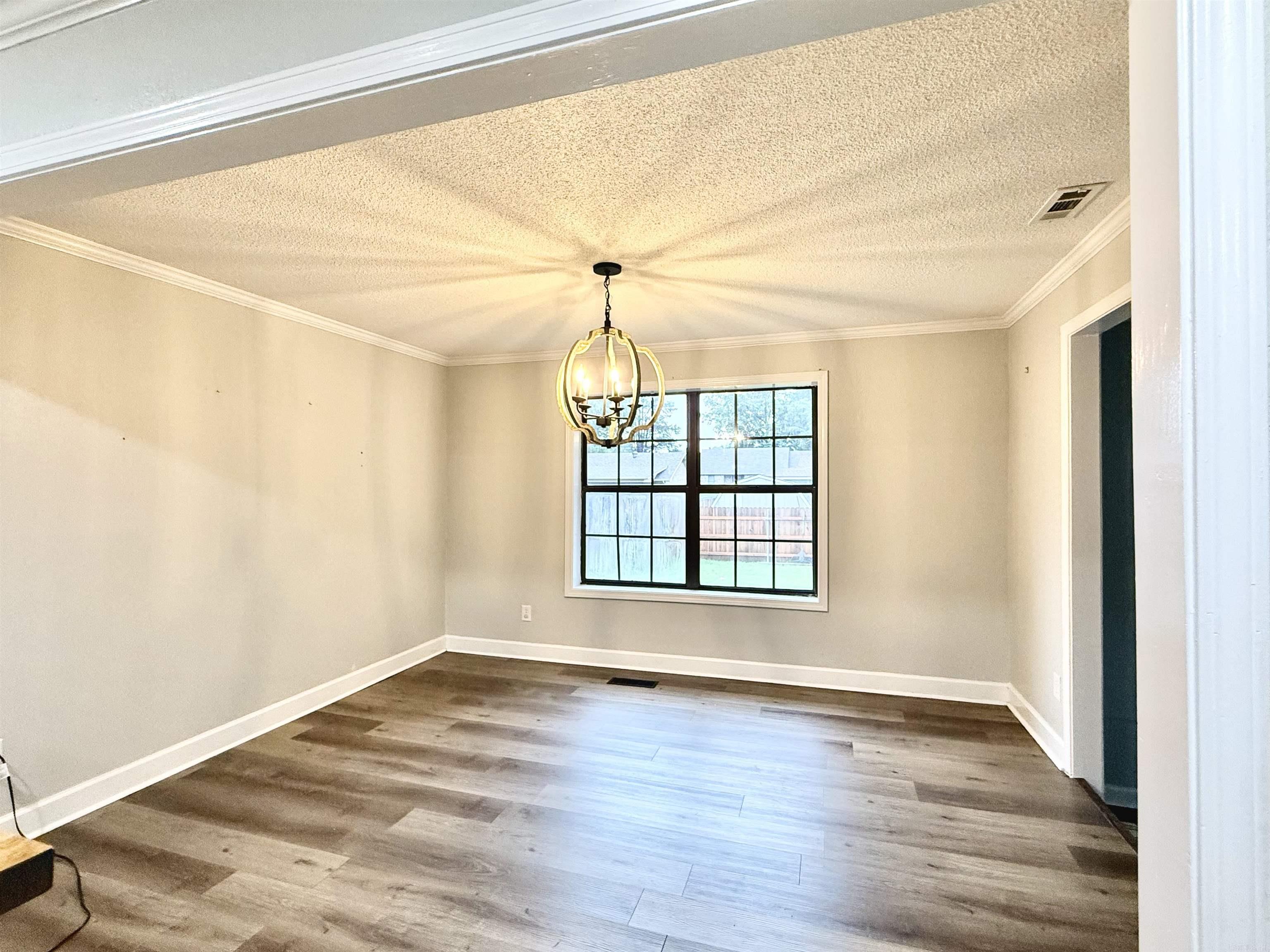 407 Meriwether Property Photo 7