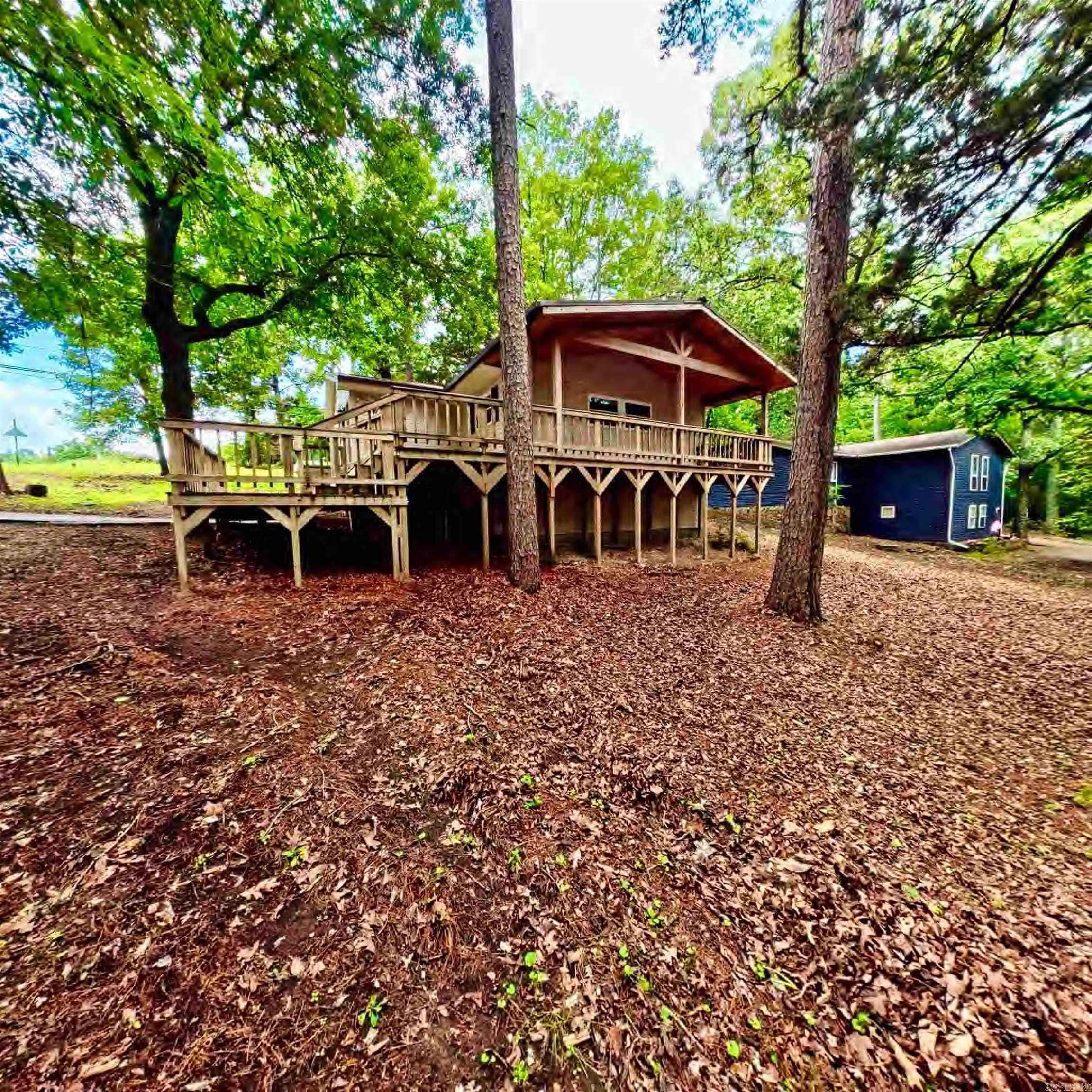 636 W Cliff Drive Property Photo 8