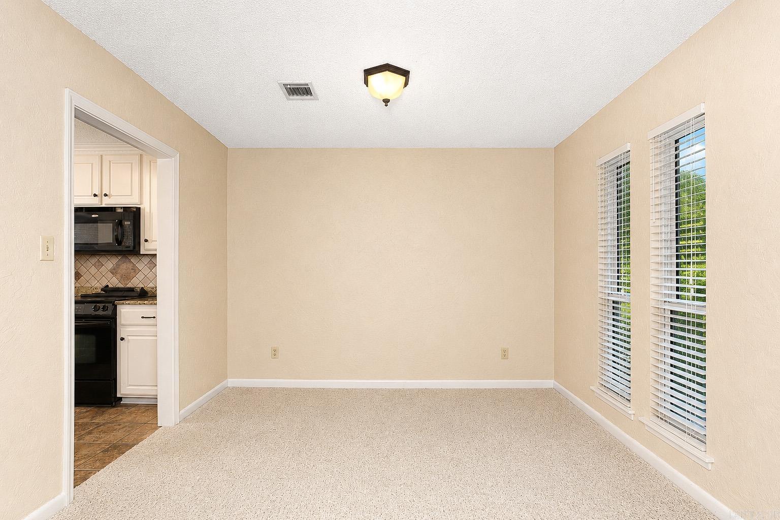 2221 Meadowpond Trail Property Photo 17