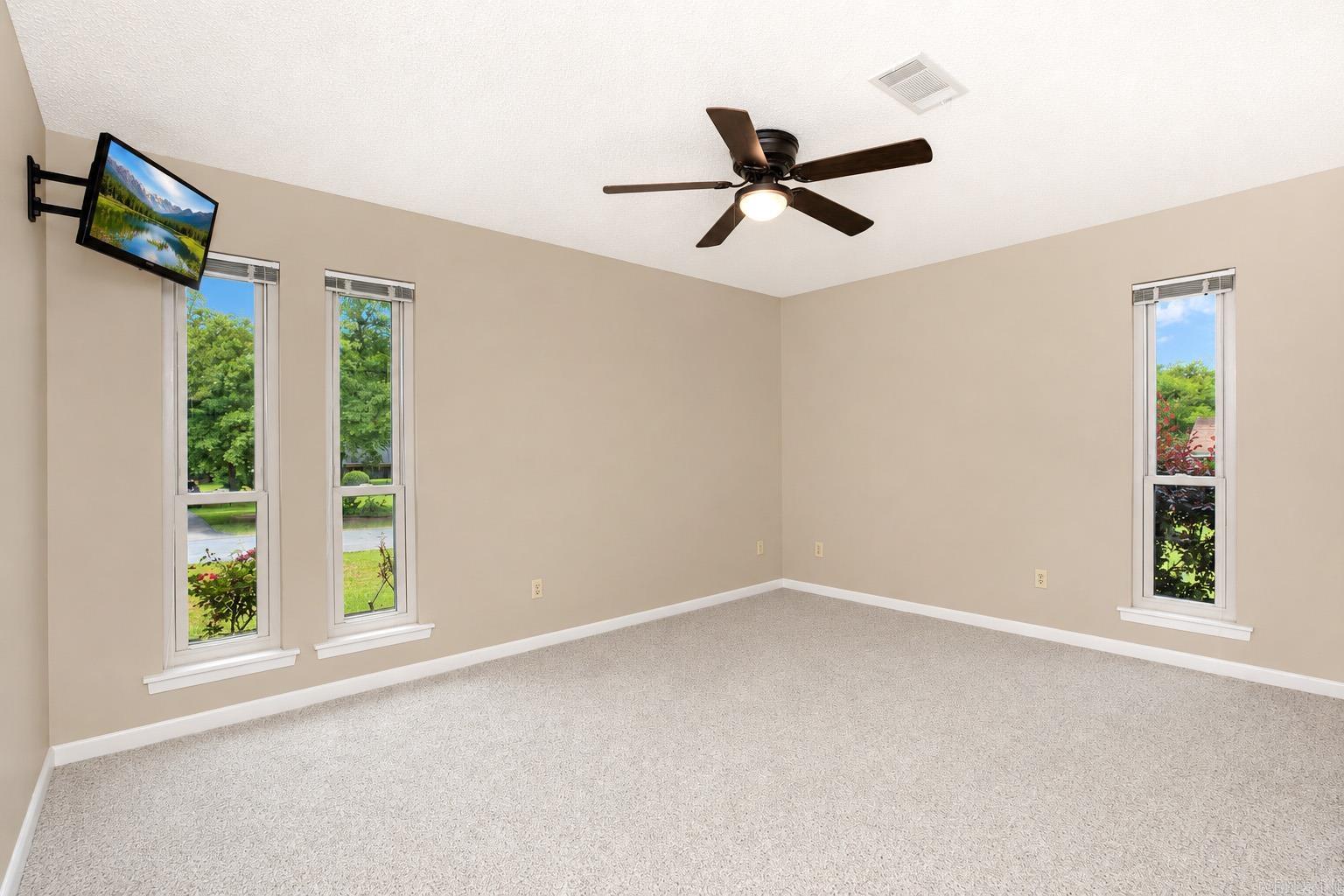 2221 Meadowpond Trail Property Photo 23