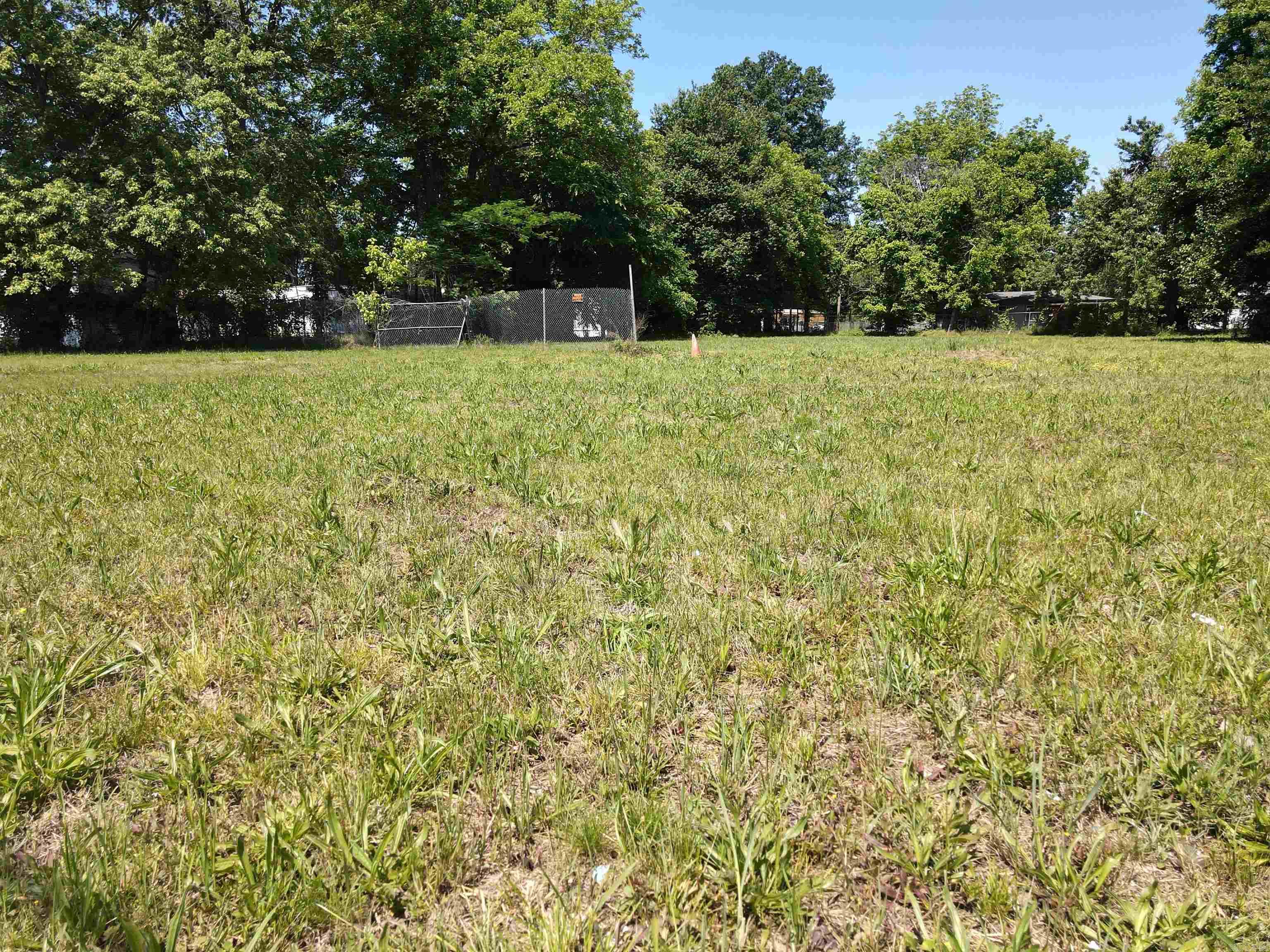 4423 E Broadway Street Property Photo 3